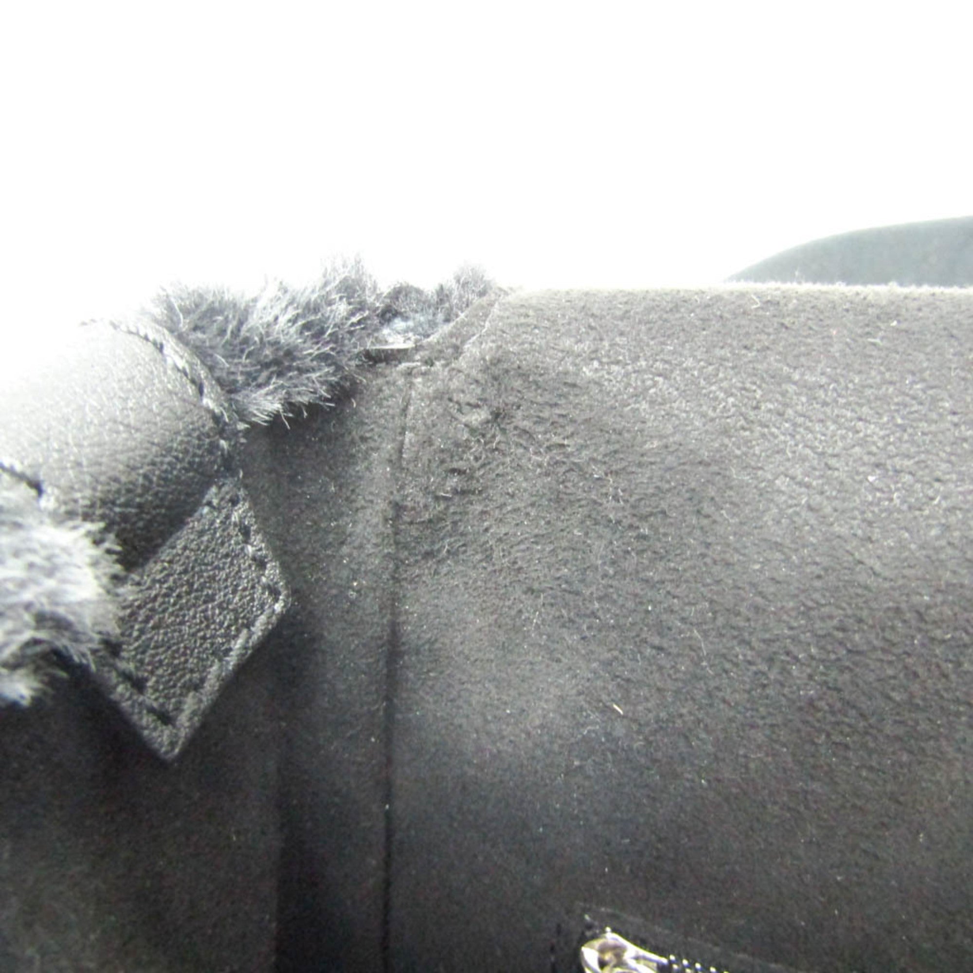 Fendi Baguette Messenger · Mouton Leather