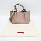 Valentino Garavani V Logo Escape · Leather