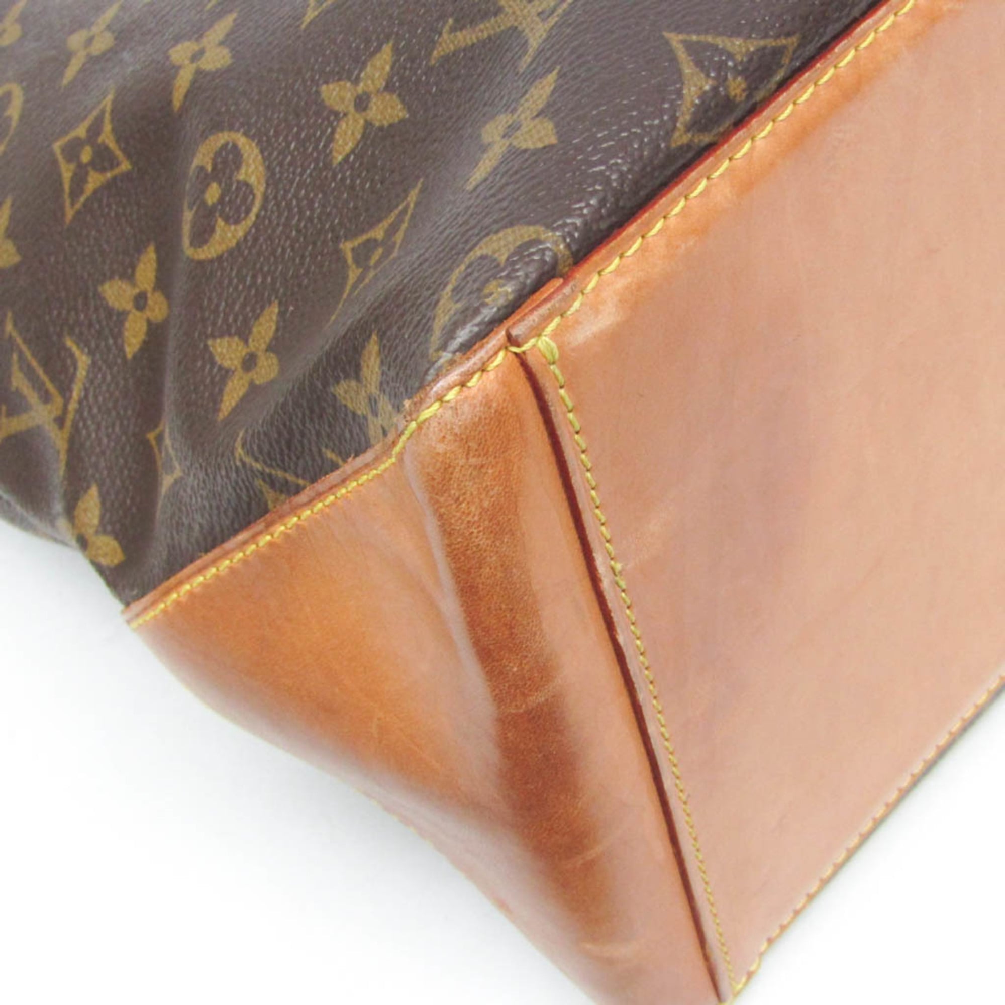 Louis Vuitton Kabamezo · Monogram