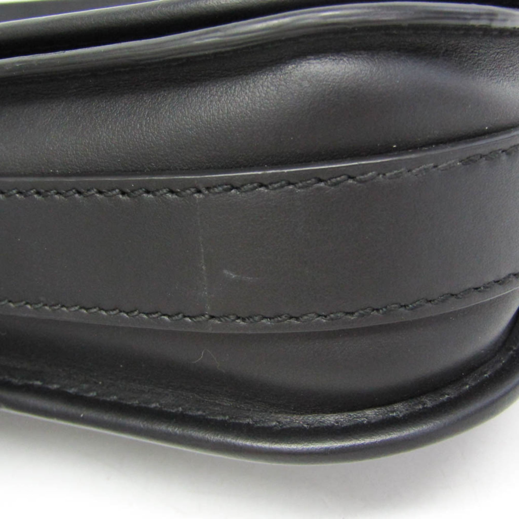 Burberry Universal Passport · Leather
