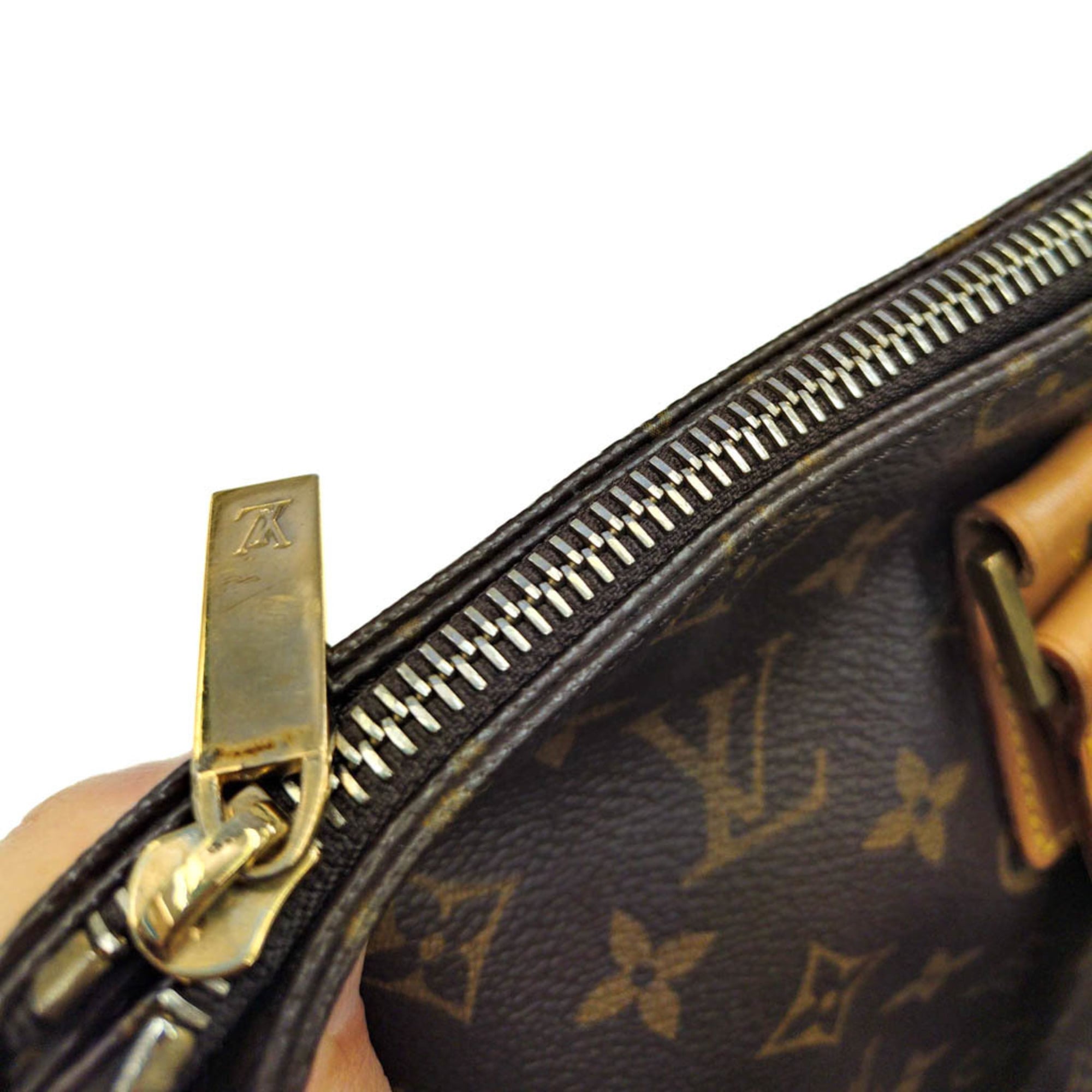 Louis Vuitton Kabamezo · Monogram