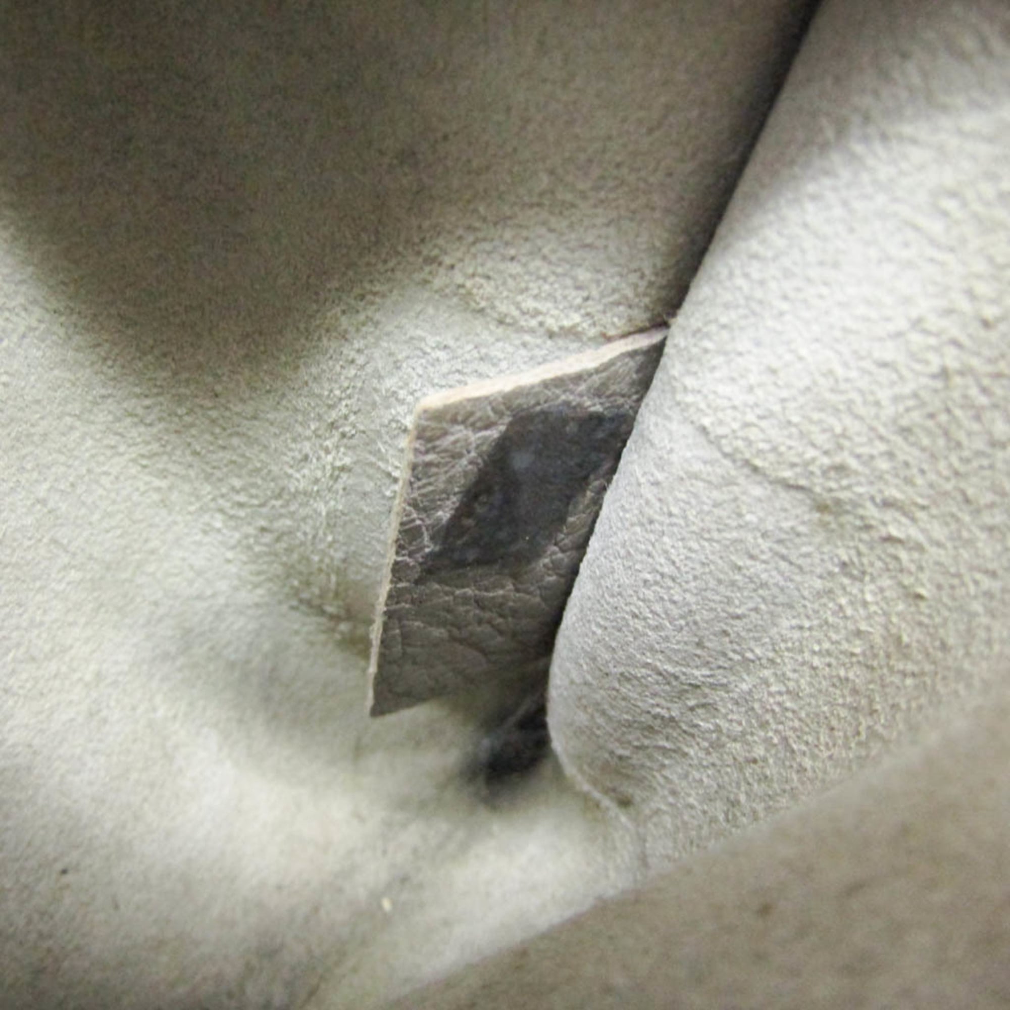 Chloé Drew · Leather