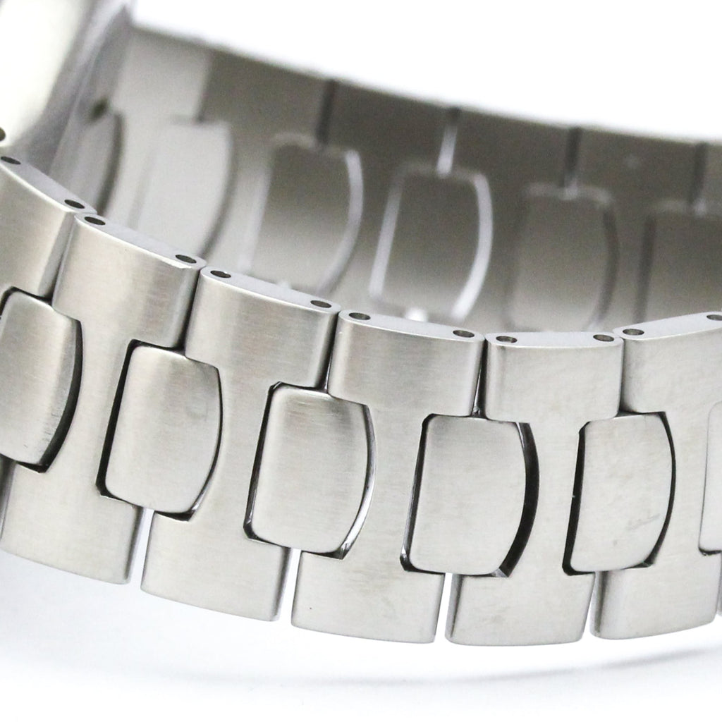 Omega Seamaster Professional 200M · Steel