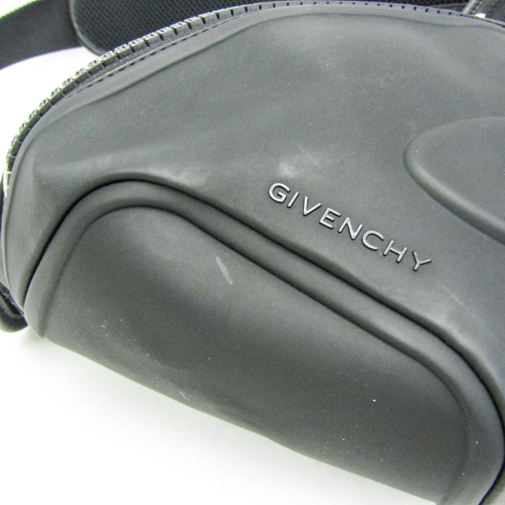 Givenchy G-Zip Triangle · Sling Bag