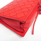 Bottega Veneta Intrecciato · Leather