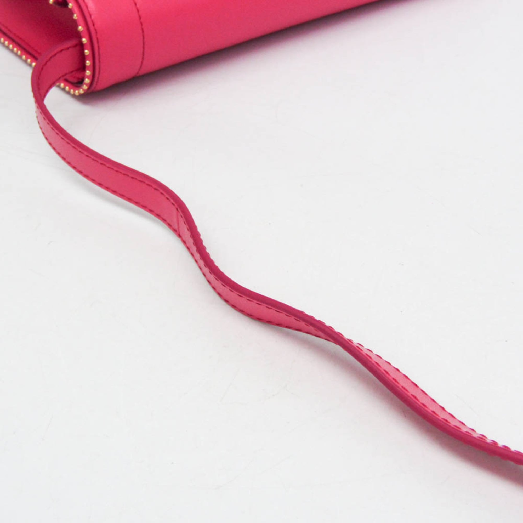 Salvatore Ferragamo Vara · Leather