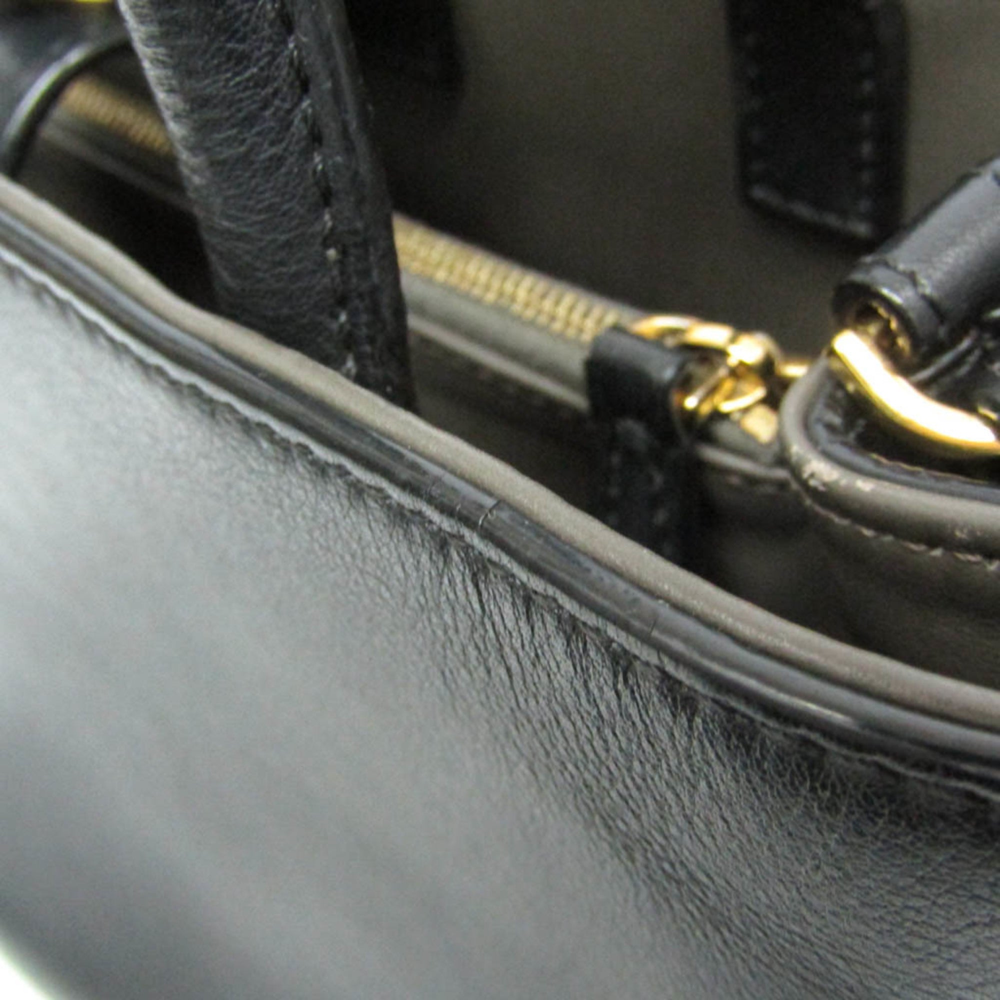 Fendi Toujour · Leather