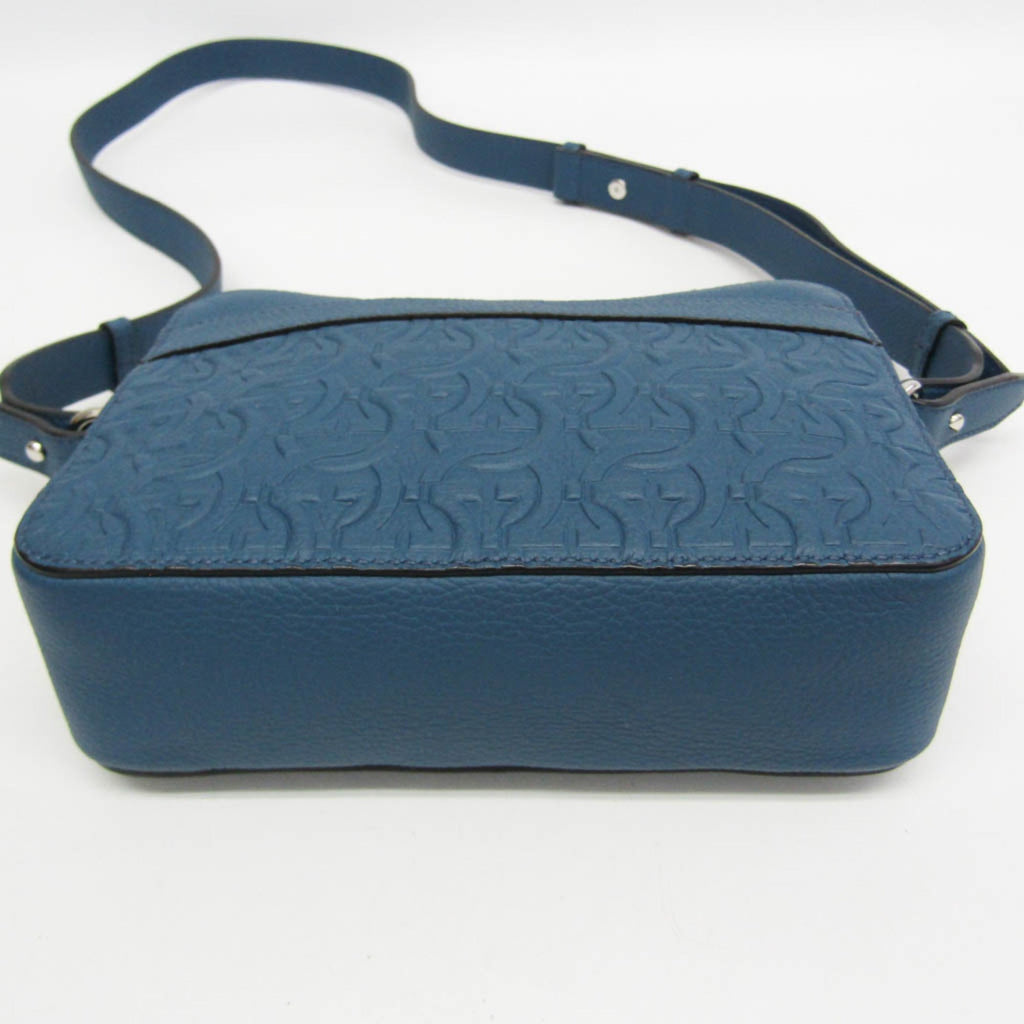 Salvatore Ferragamo Gancini · Leather Clutch