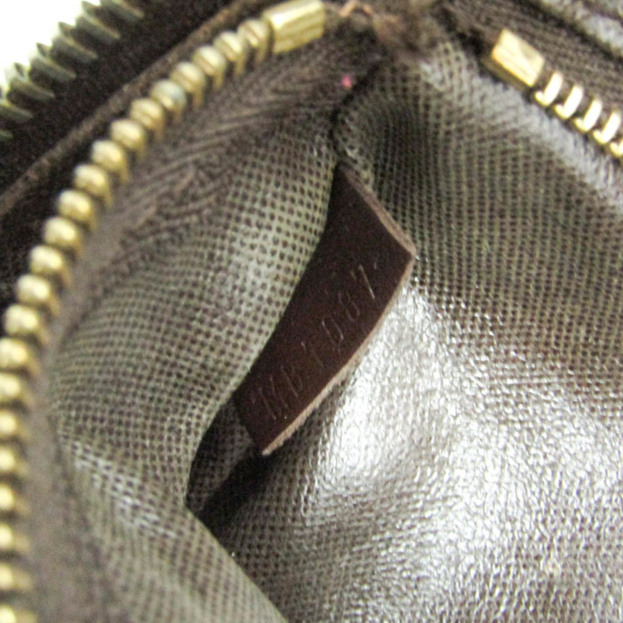 Louis Vuitton Damier · Toiletry Pouch