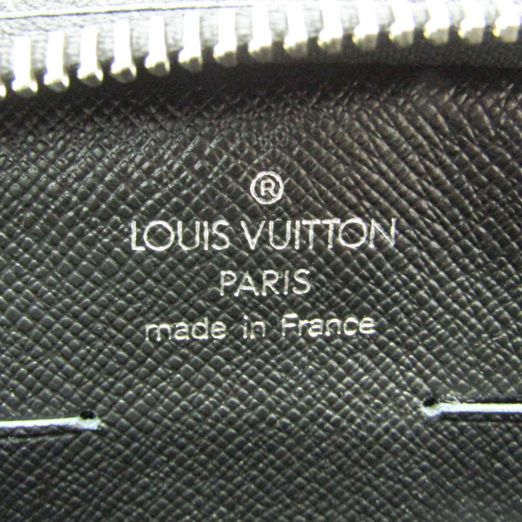Louis Vuitton Taiga Pavel · Ardoise