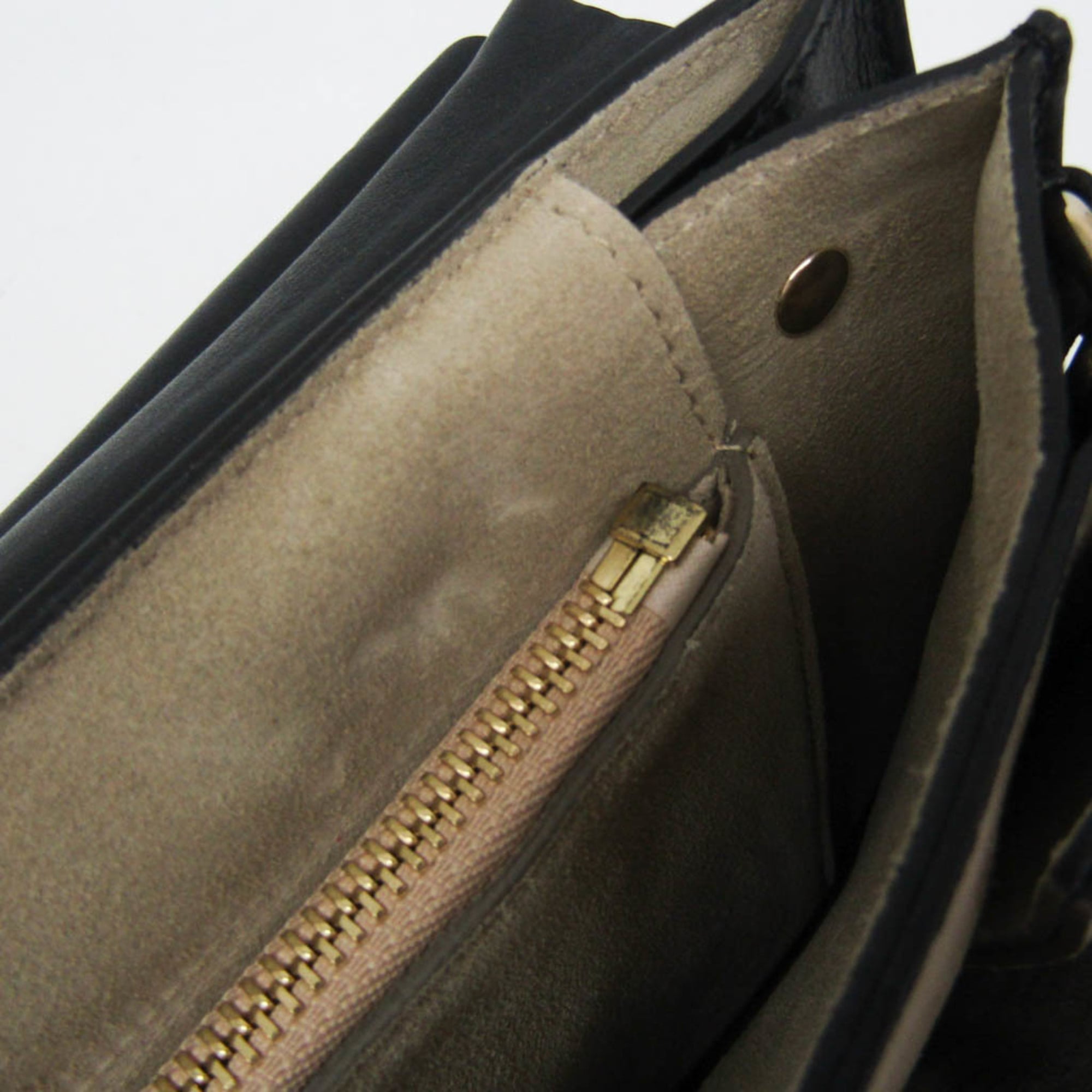 Chloé Faye · Suede & Leather