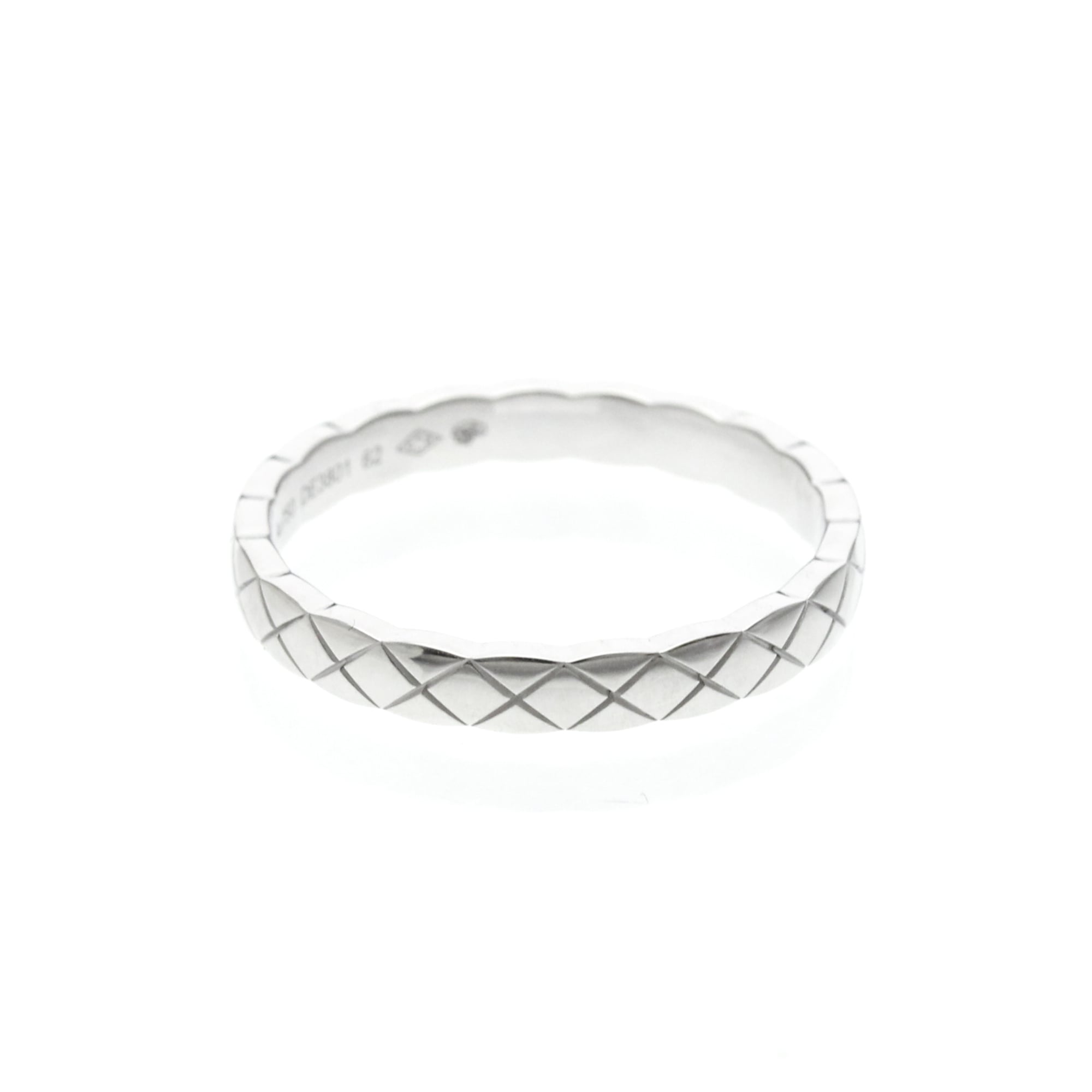 Chanel Coco Crush · 18K White Gold