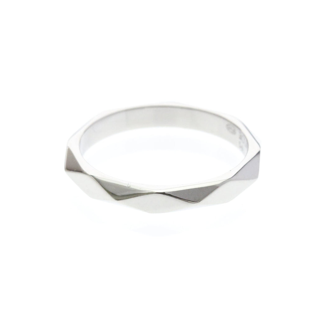 Boucheron Faceted · Platinum