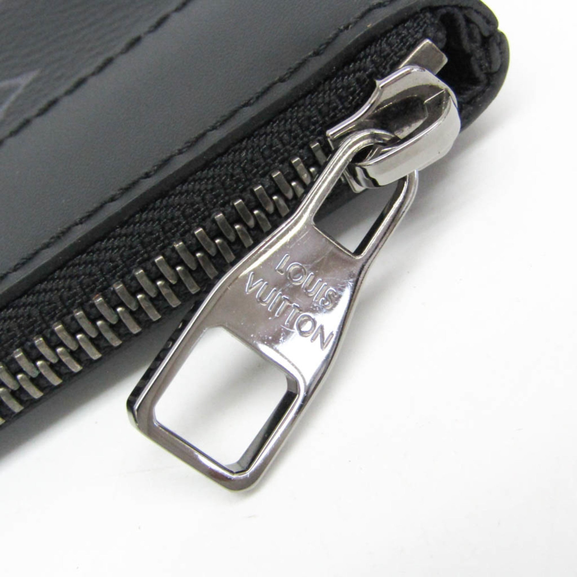 Louis Vuitton Pochette Discovery · Eclipse