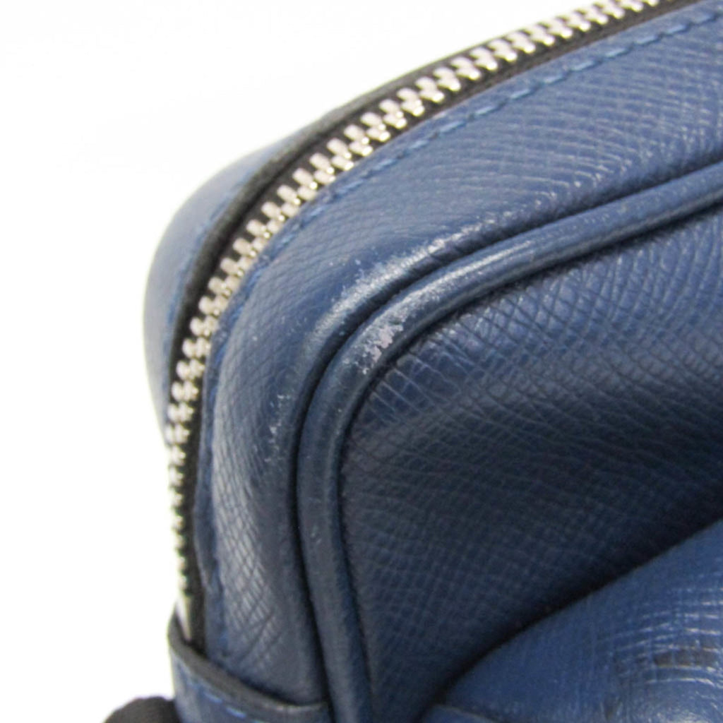 Louis Vuitton Taigarama · Outdoor Messenger