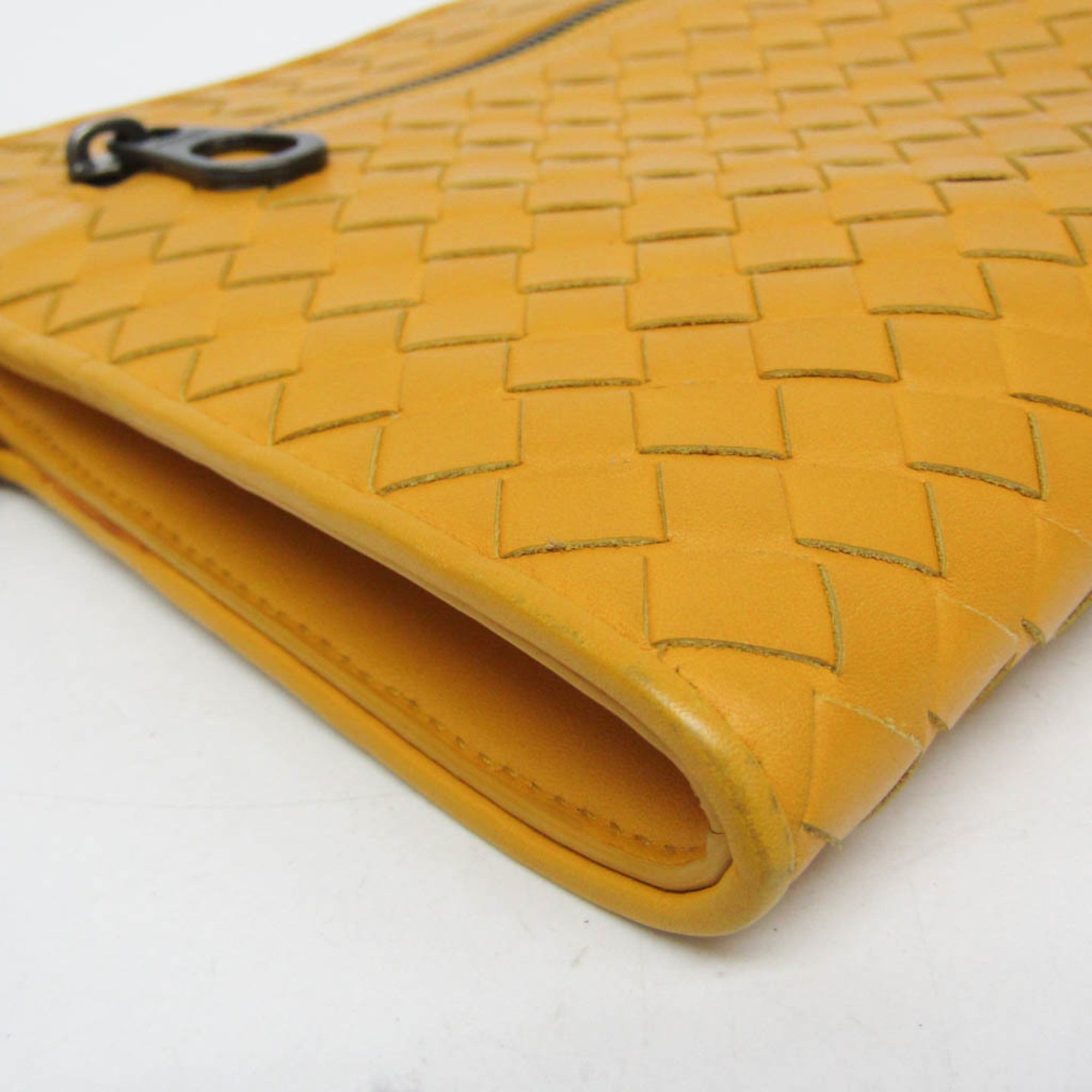 Bottega Veneta Intrecciato · Leather Clutch