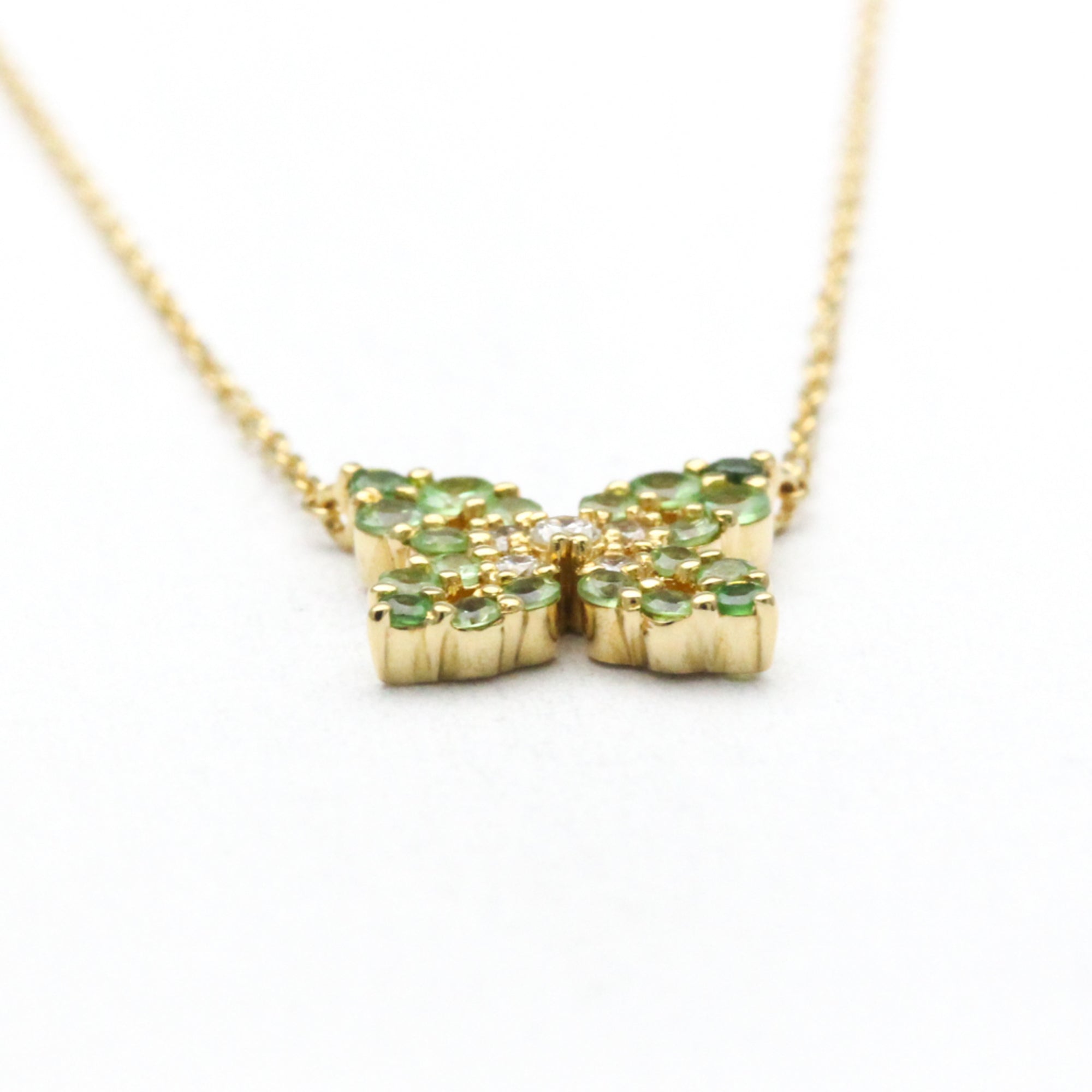 Vendome Aoyama Butterfly · 18K Yellow Gold