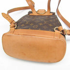 Louis Vuitton Montsouris MM · Monogram