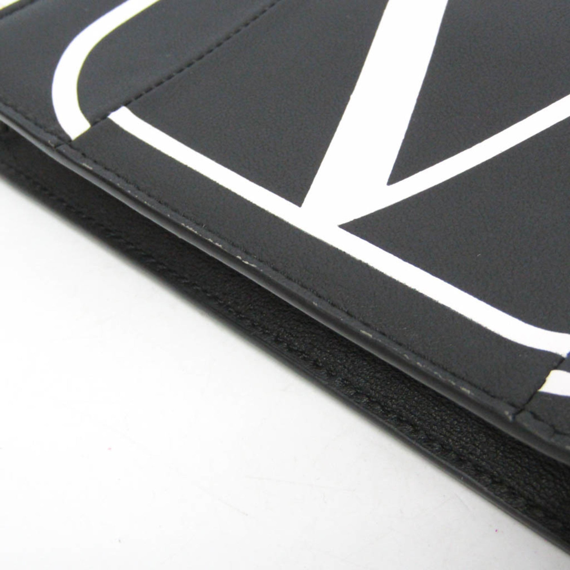 Valentino Garavani V Logo · Chain Pouch