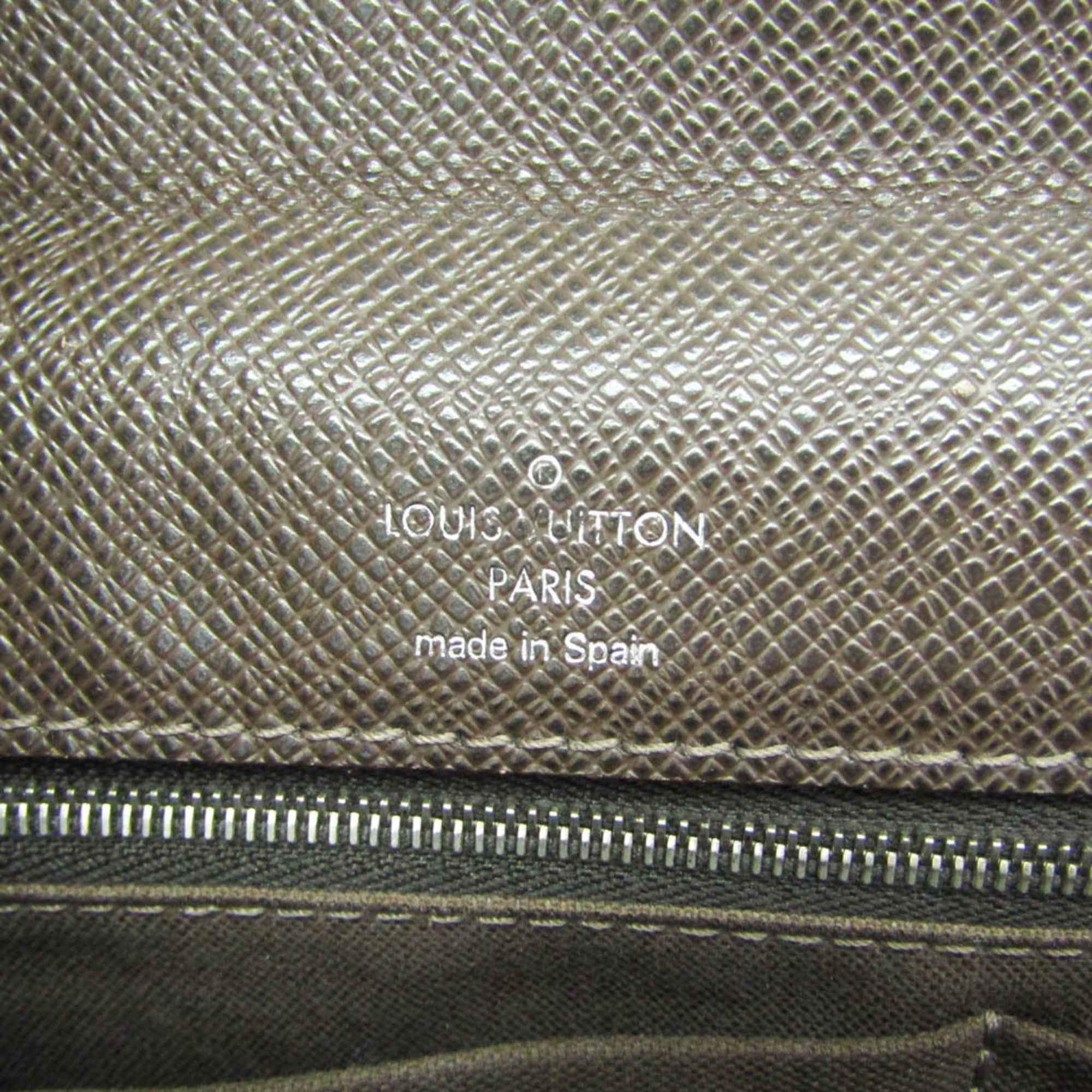 Louis Vuitton Veraia · Taiga Leather