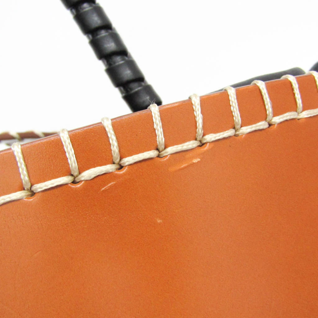 Chloé Loela · Small Bucket