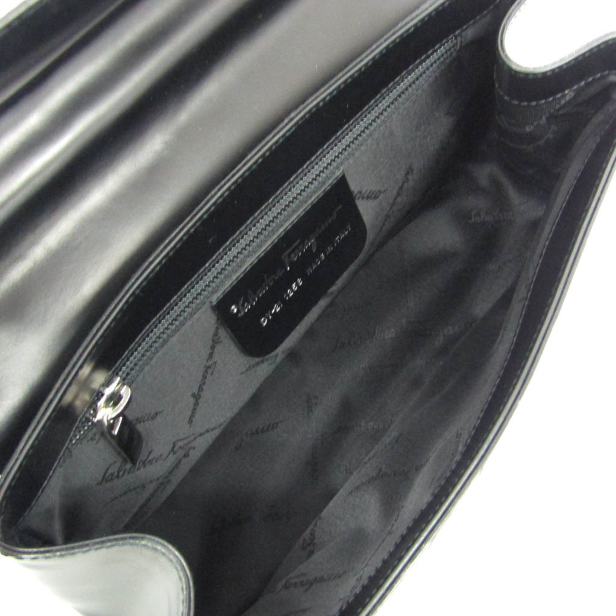 Salvatore Ferragamo Gancini · Embossed