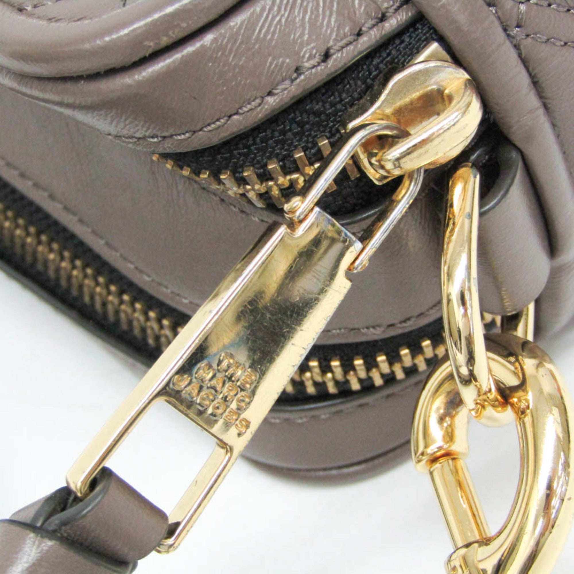 Marc Jacobs Quilted Softshot · Leather