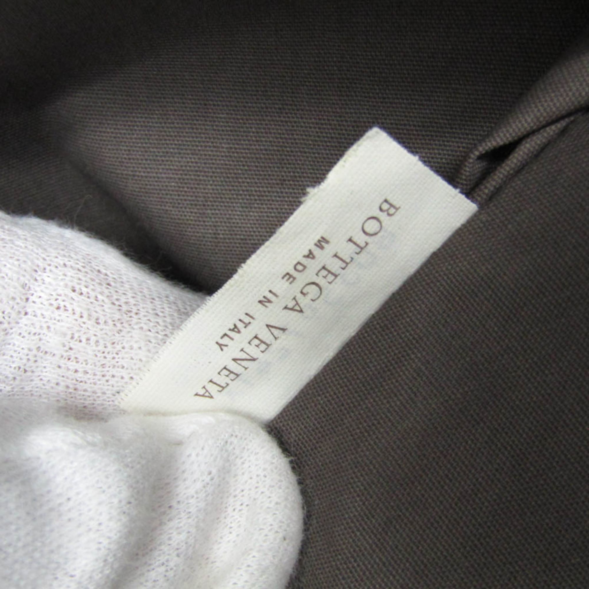Bottega Veneta Intrecciato · Leather