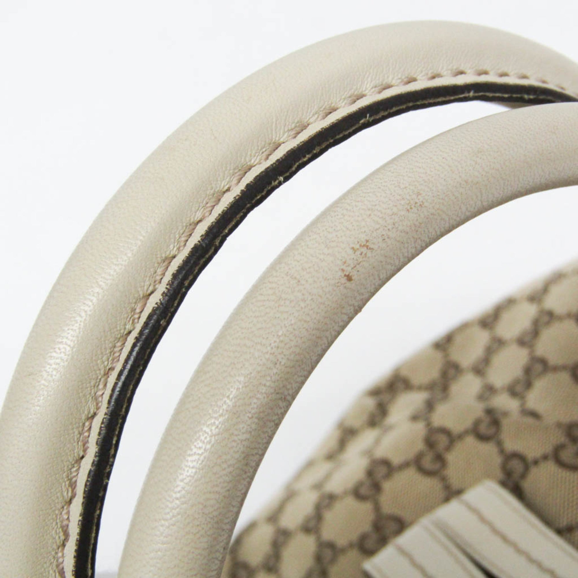 Gucci Sukey · GG Canvas