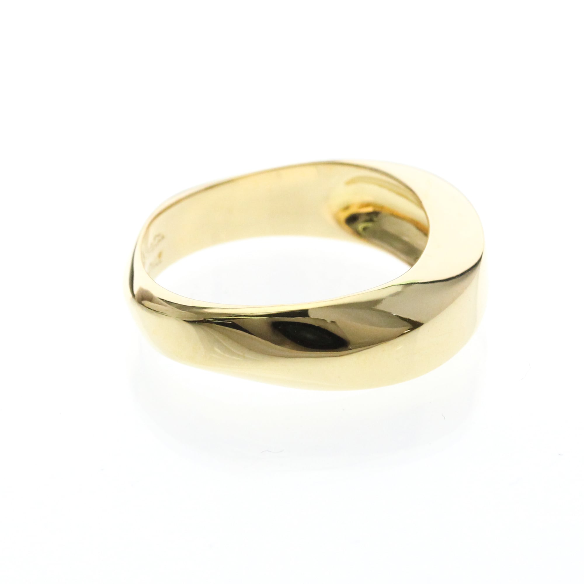 Tiffany Knife Edge · 18K Yellow Gold