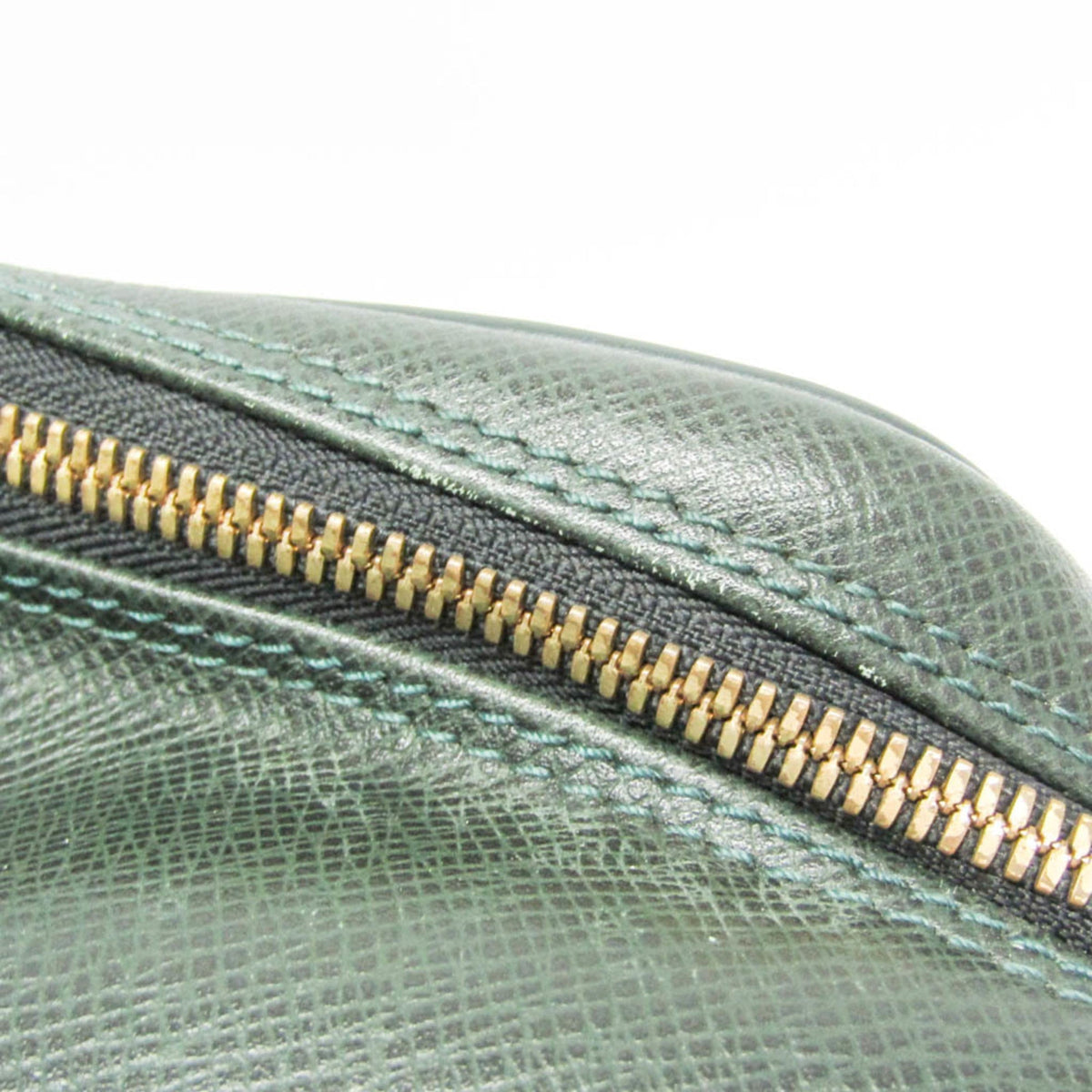 Louis Vuitton Taiga Reporter PM · Episea