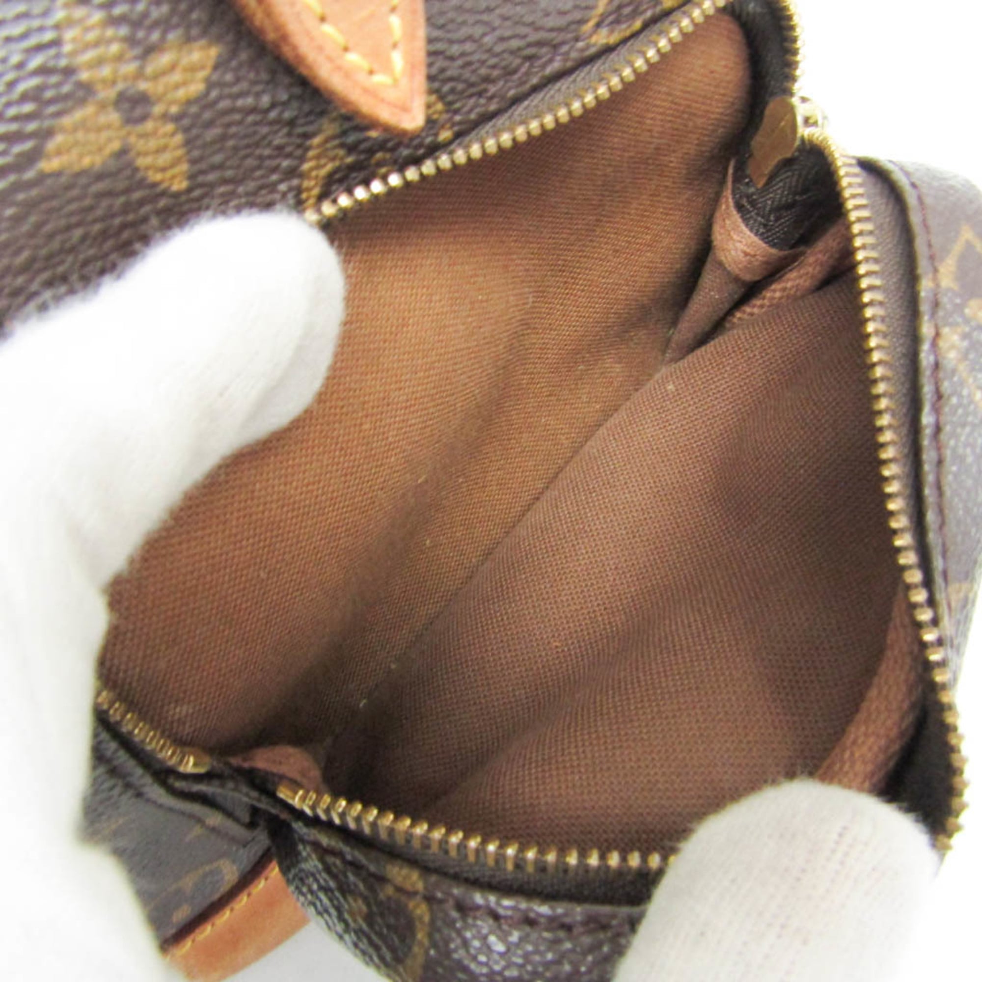 Louis Vuitton Mini Montsouris · Monogram
