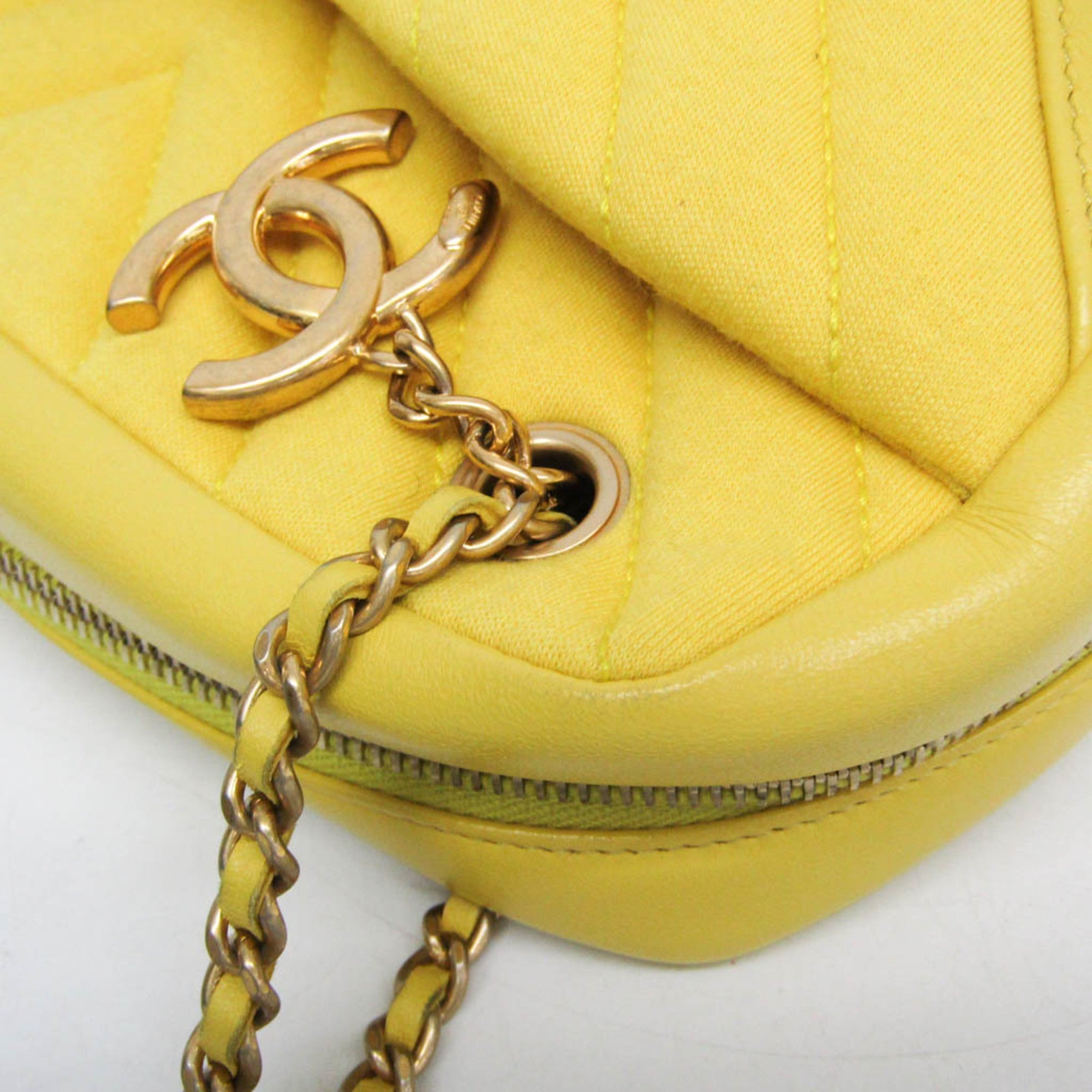 Chanel Chevron V-Stitch · Lamb Leather