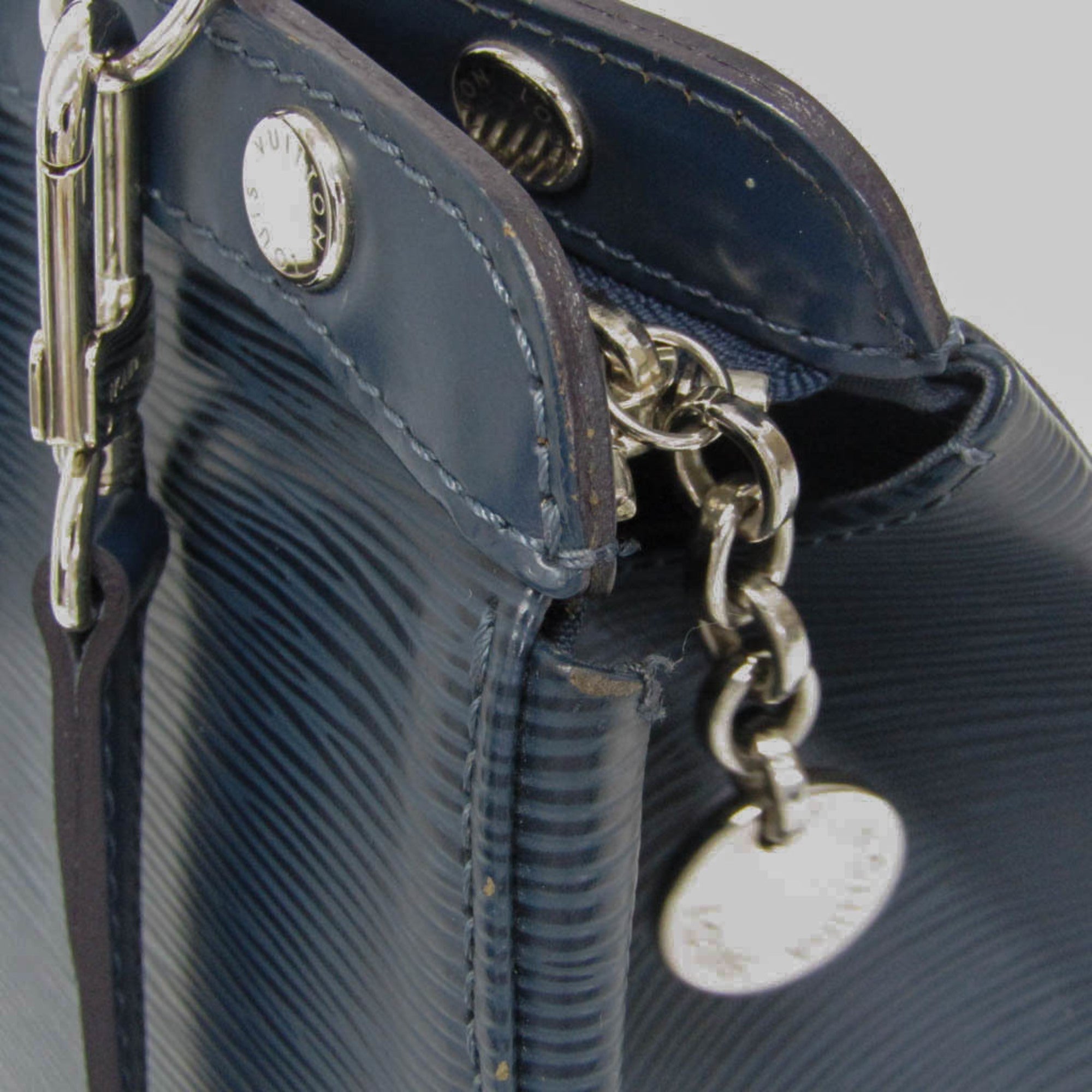 Louis Vuitton Epi Blair MM · Indigo