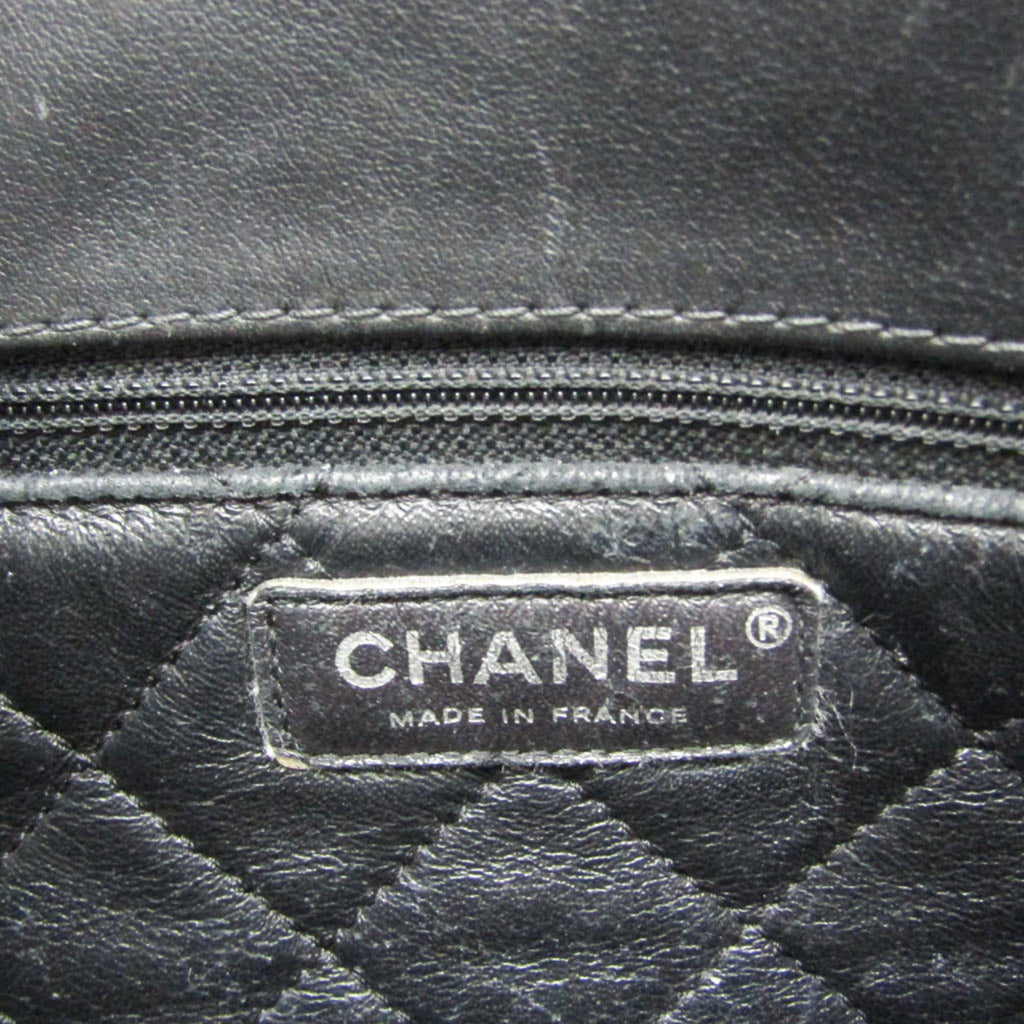 Chanel Diamond Stitch · Chain Shoulder