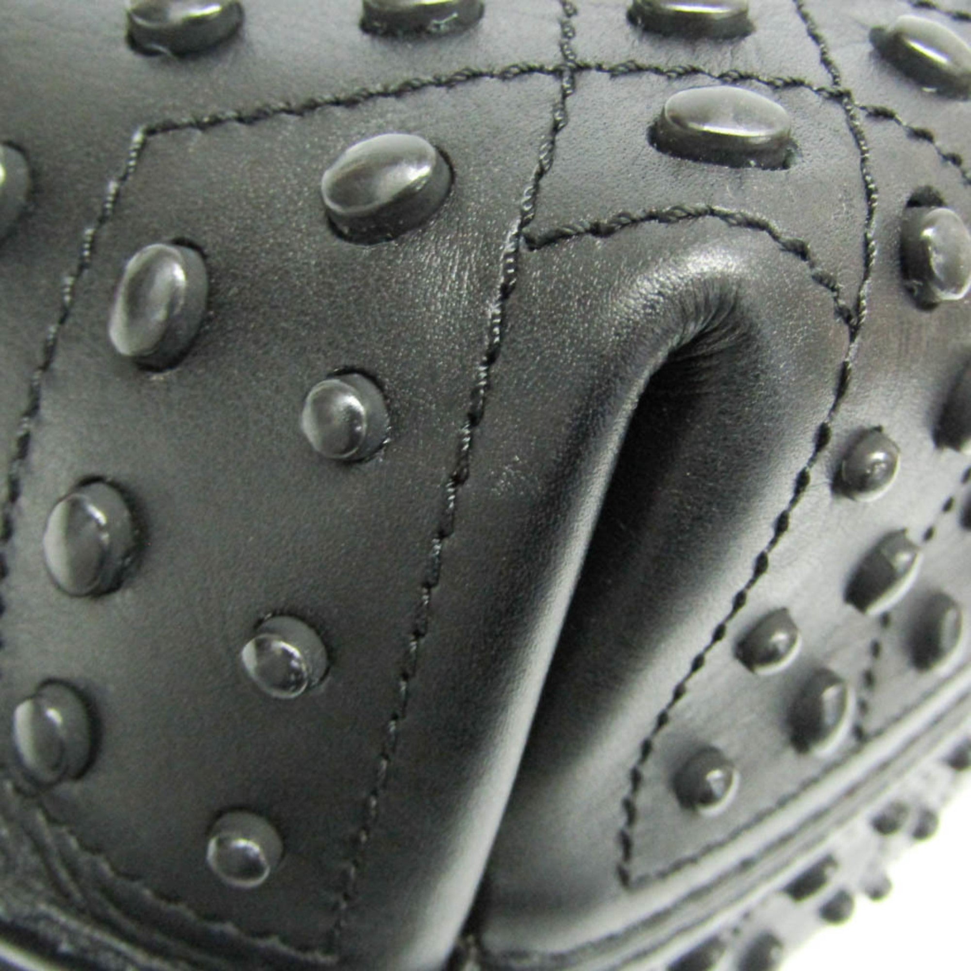Tod's Wave Medium · Calfskin