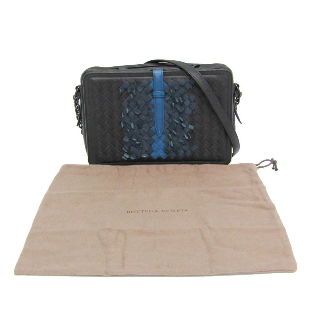 Bottega Veneta Intrecciato · Leather