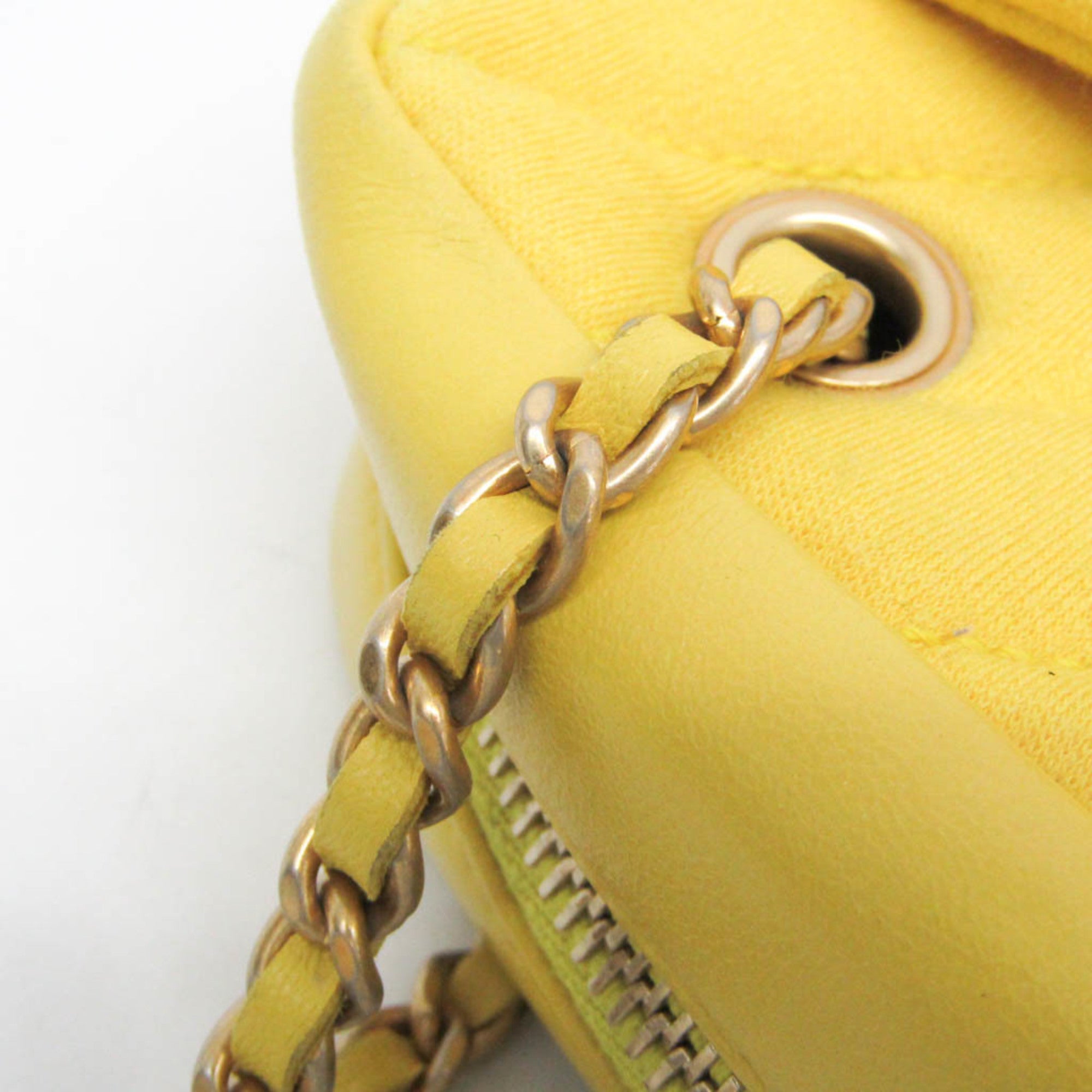 Chanel Chevron V-Stitch · Lamb Leather