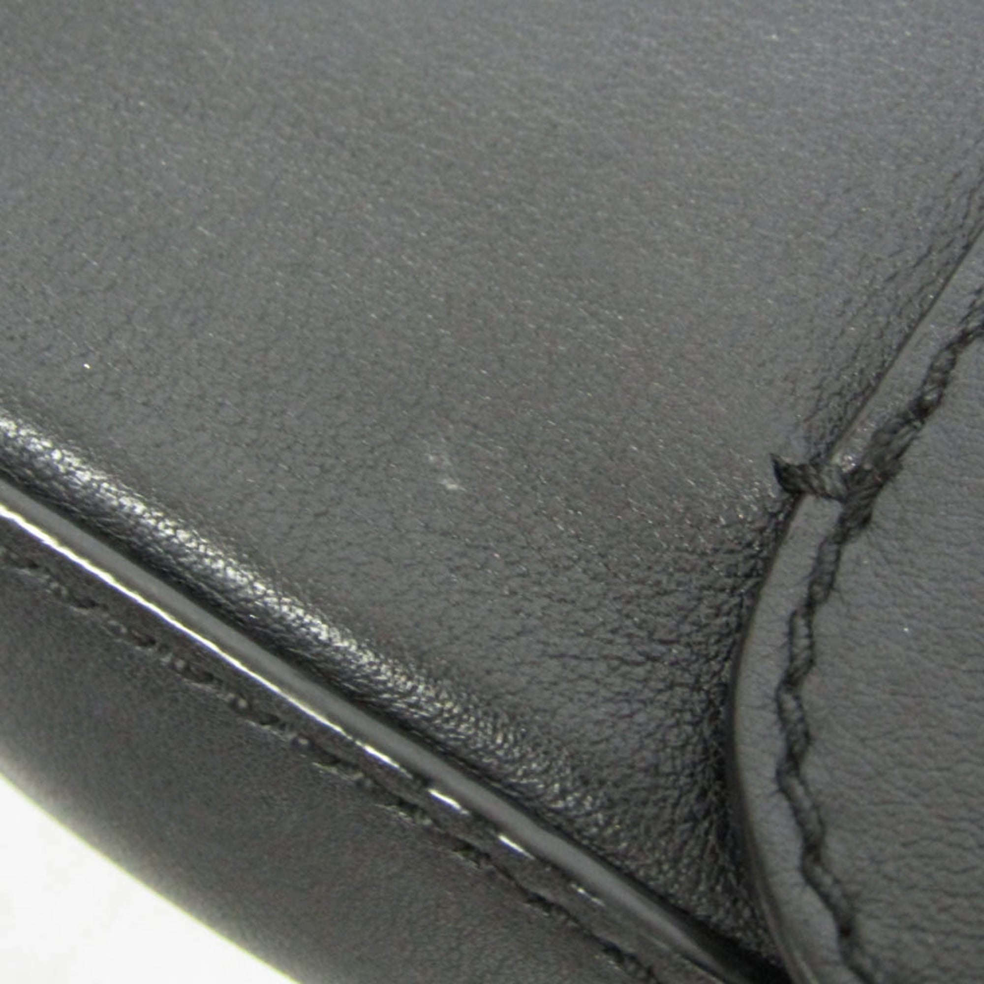 Givenchy Nobile · Leather Shoulder Bag