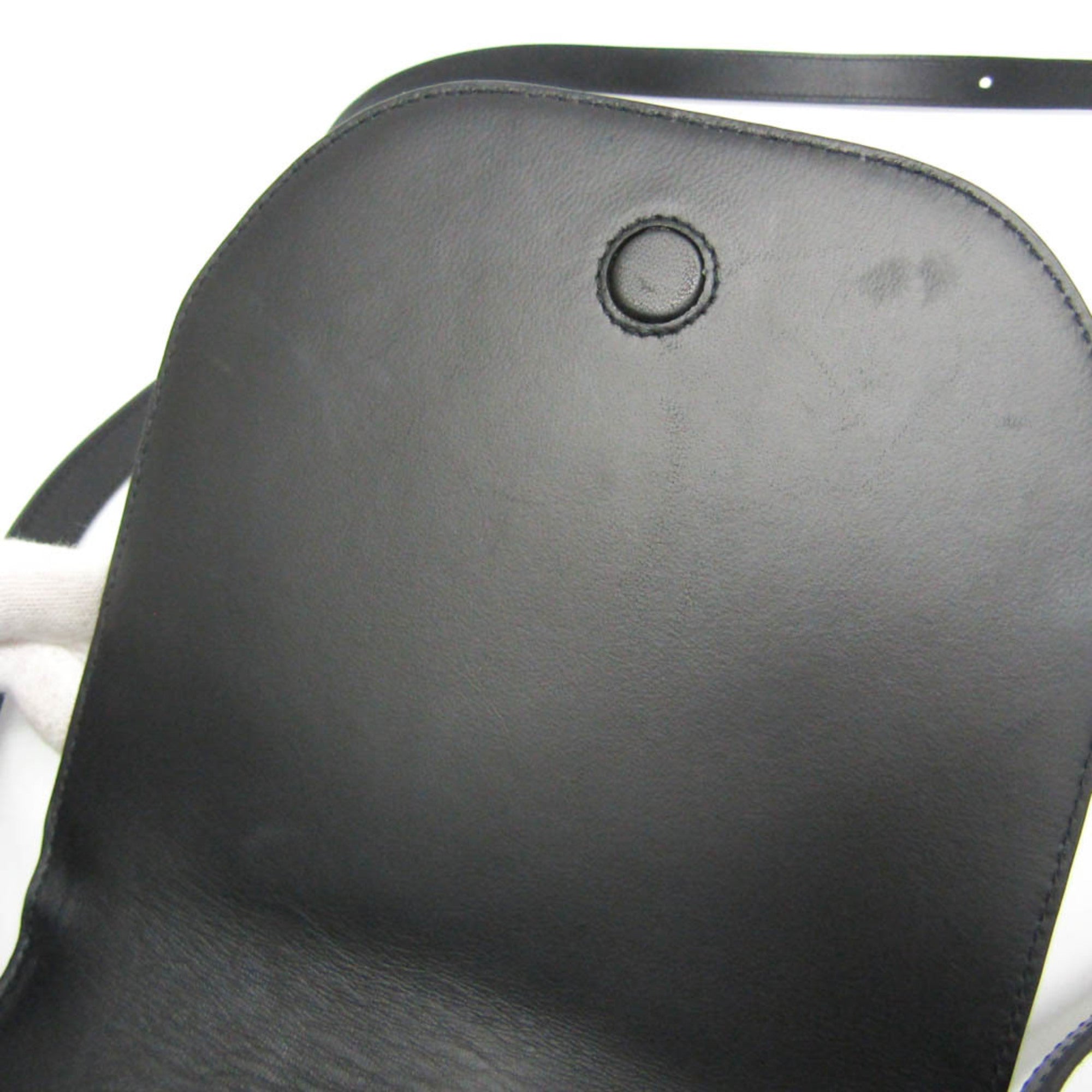 Burberry TB Monogram · Leather