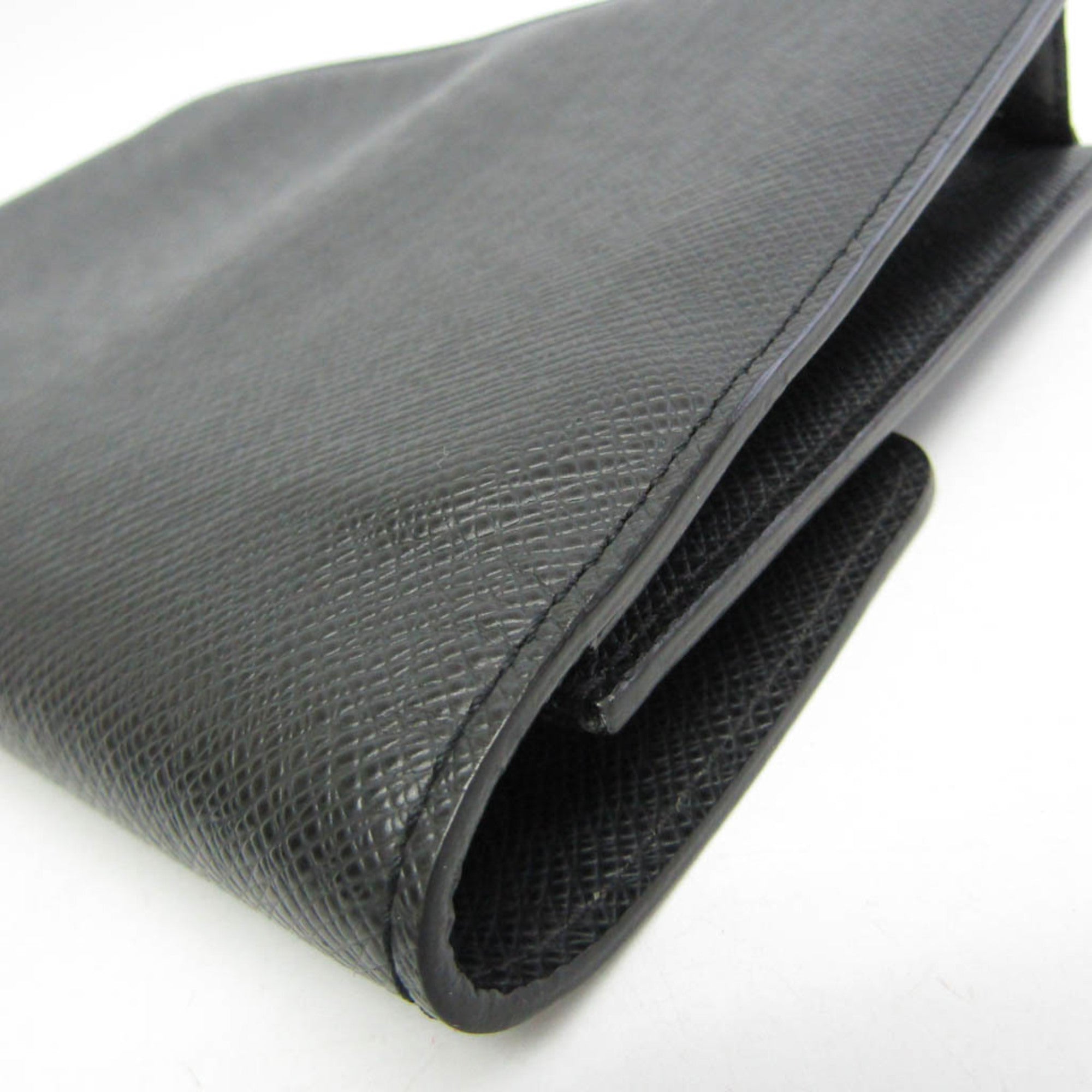 Louis Vuitton Taiga Veraiya · Ardoise