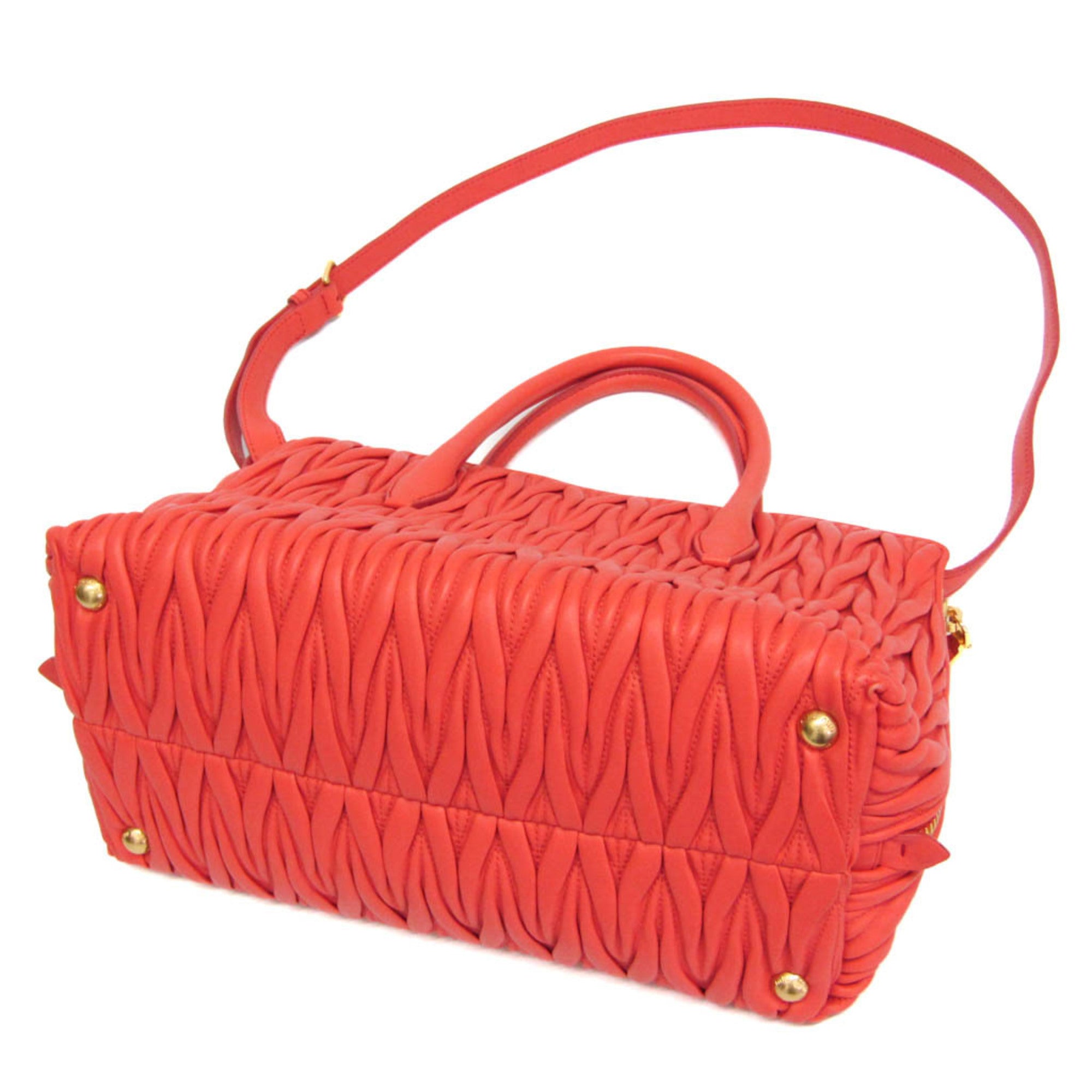 Miu Miu Matelassé · Leather