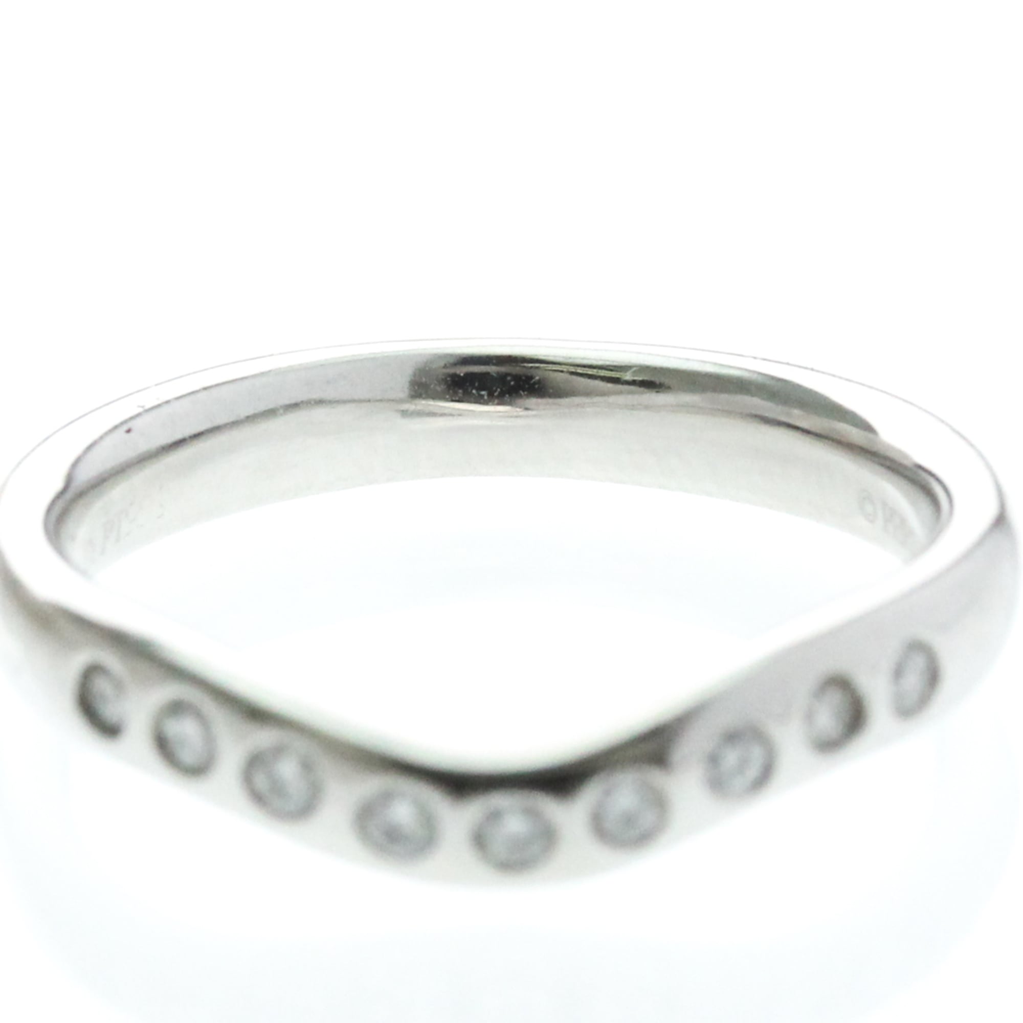 Tiffany Curved Band · Platinum · Diamond