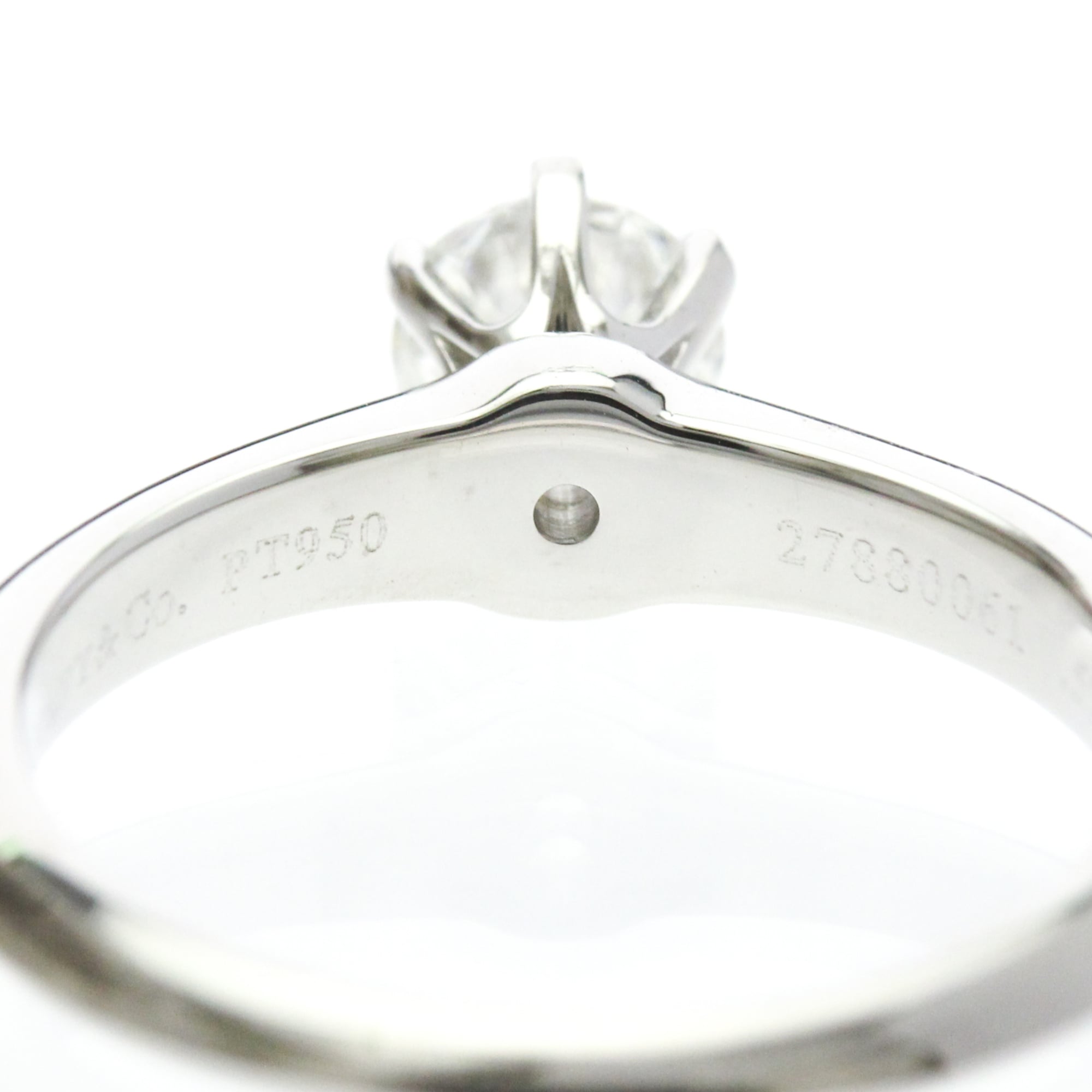 Tiffany Solitaire · Platinum · Diamond