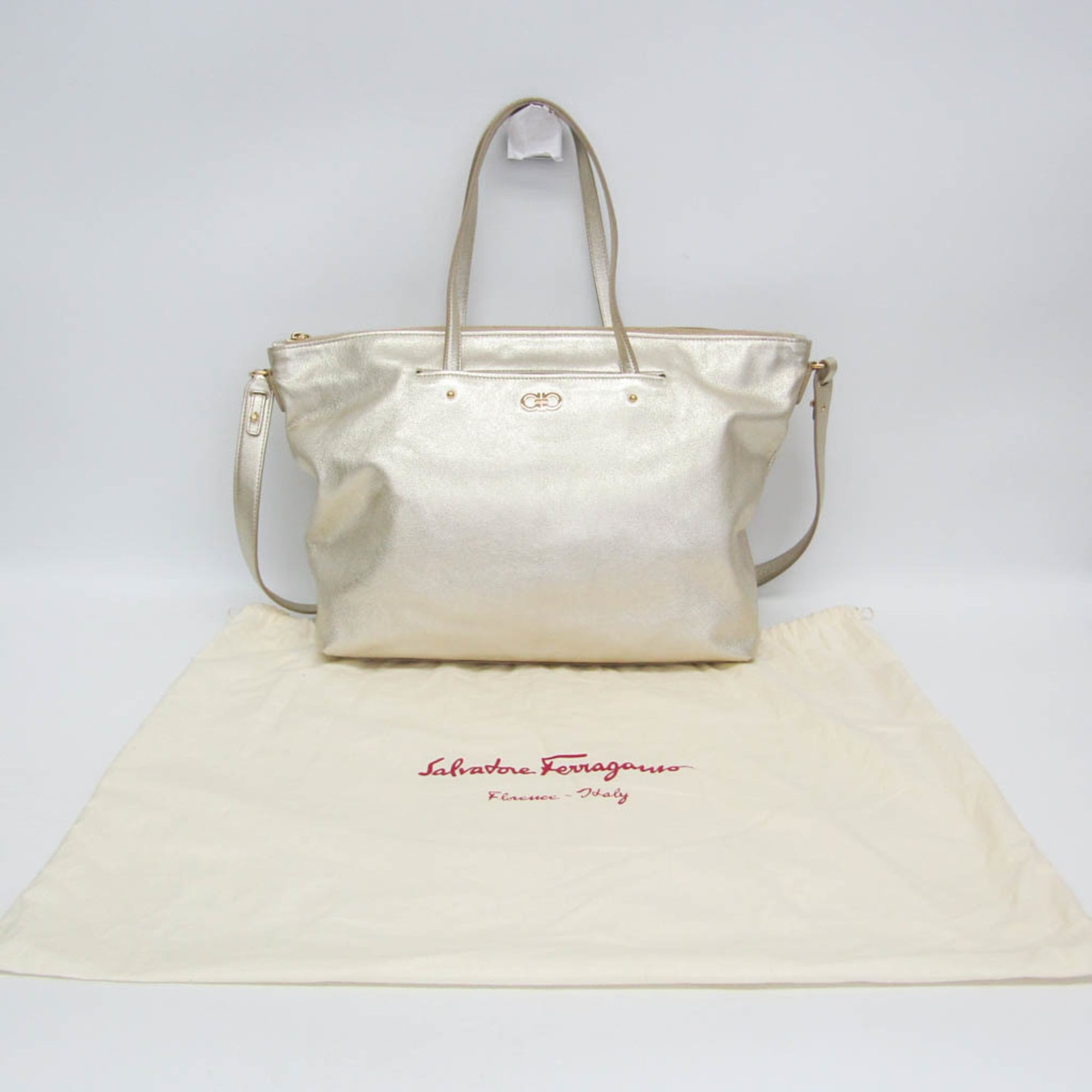 Salvatore Ferragamo Gancini · Leather Tote
