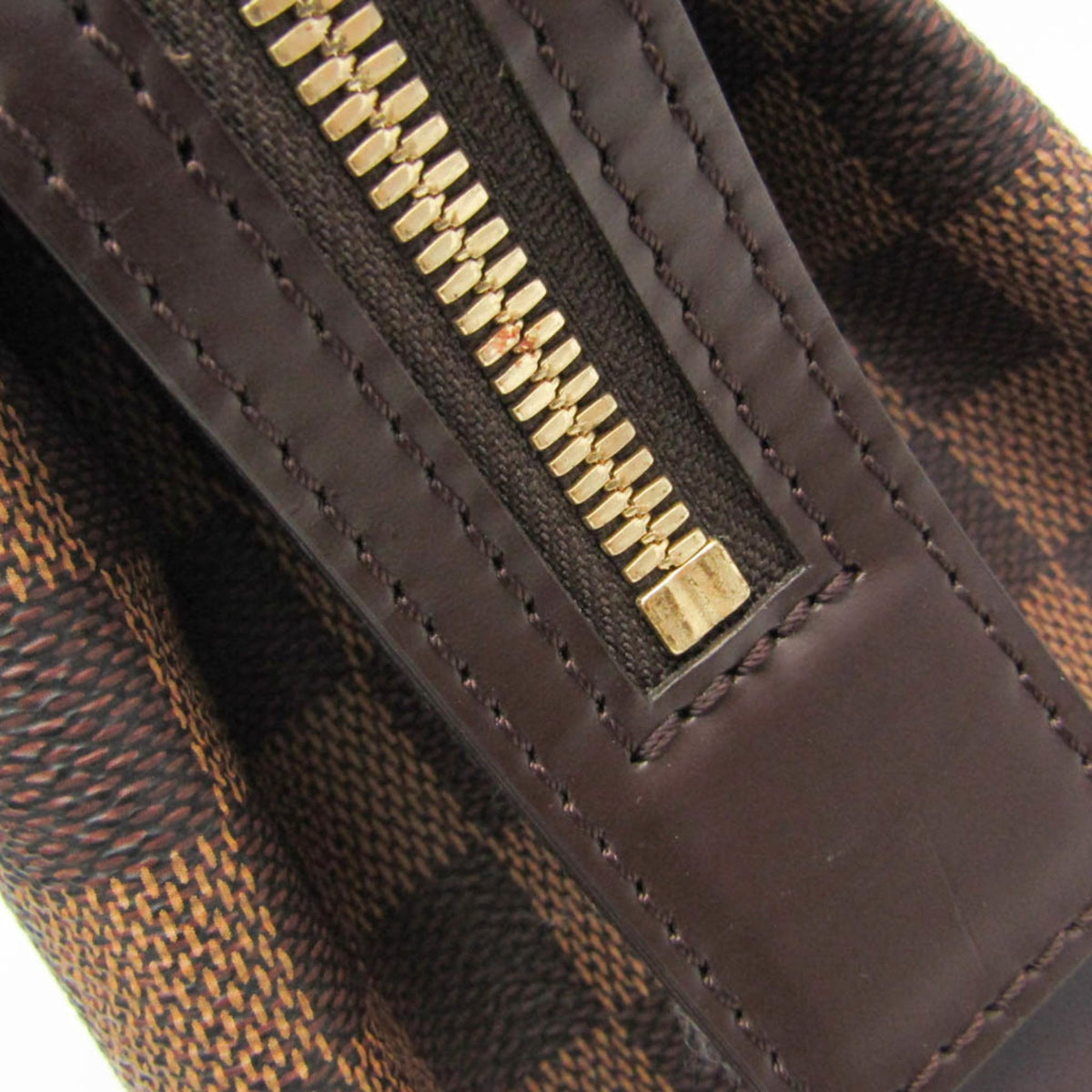 Louis Vuitton Chelsea · Damier