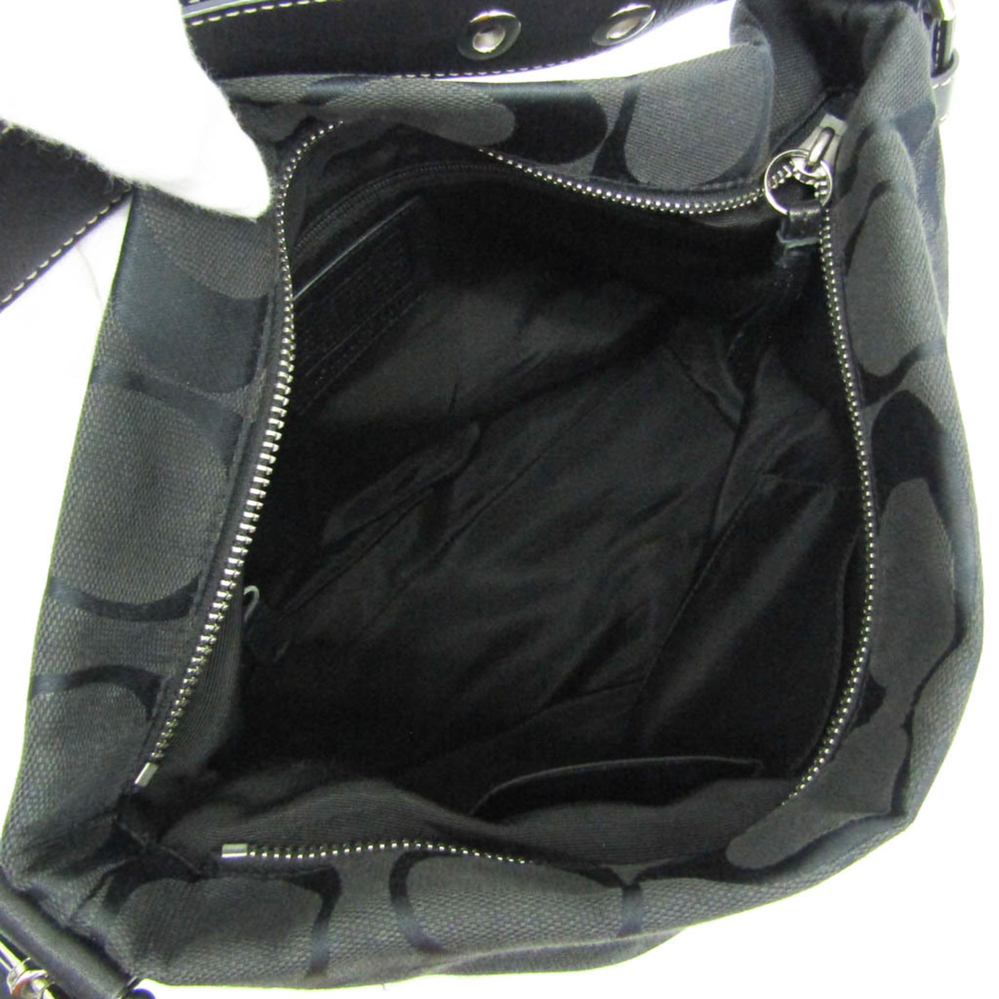 Coach Signature · Canvas & Leather