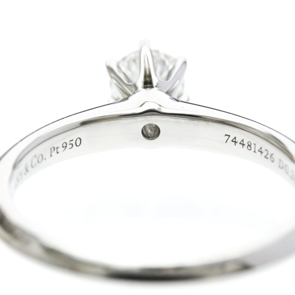 Tiffany Solitaire · Platinum · Diamond