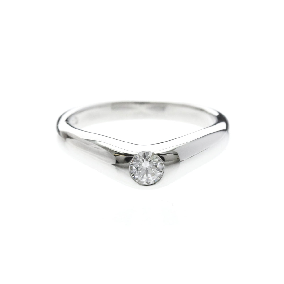 Tiffany Curved Band · Platinum · Diamond