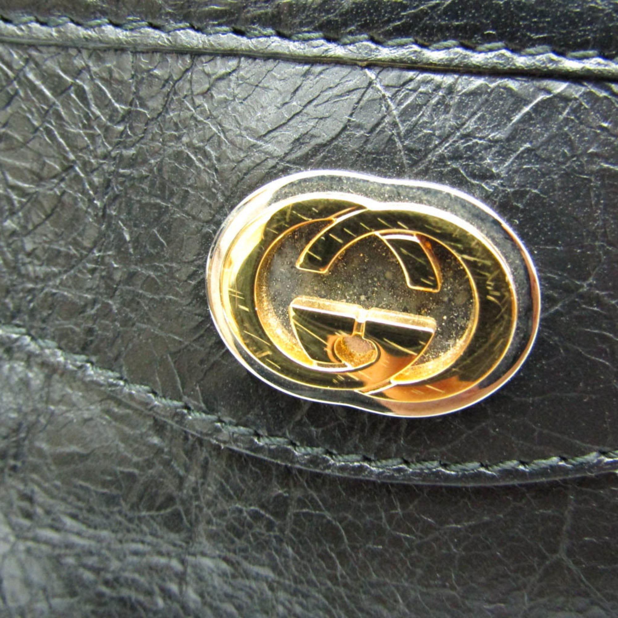 Gucci Interlocking · Leather Clutch